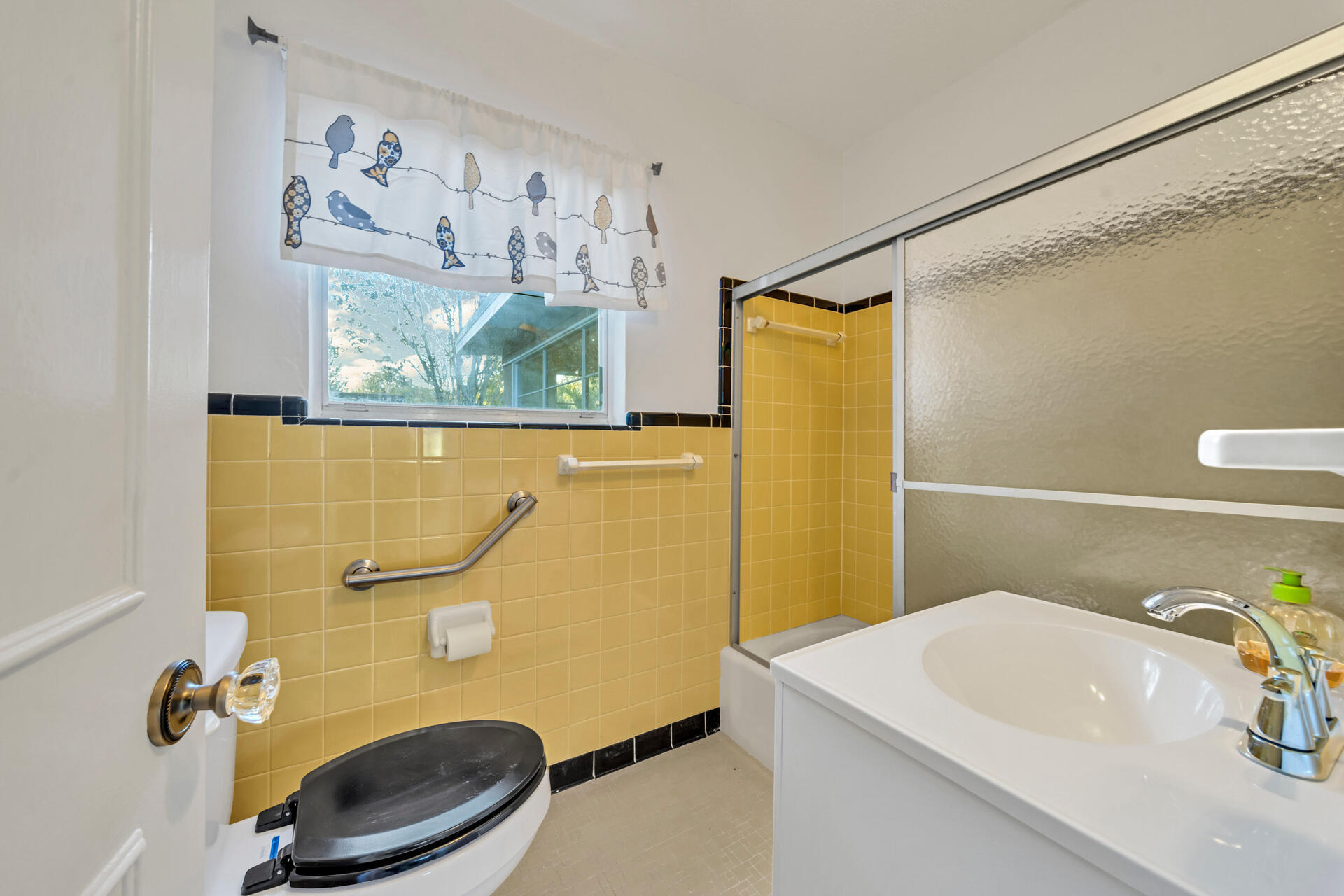 ELLIOTT POINT - Residential