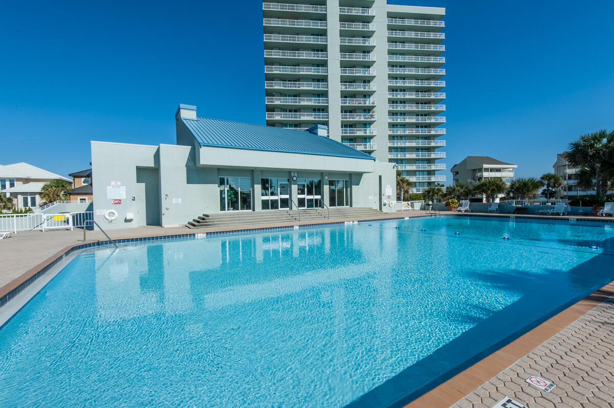 TRISTAN TOWERS - Residential