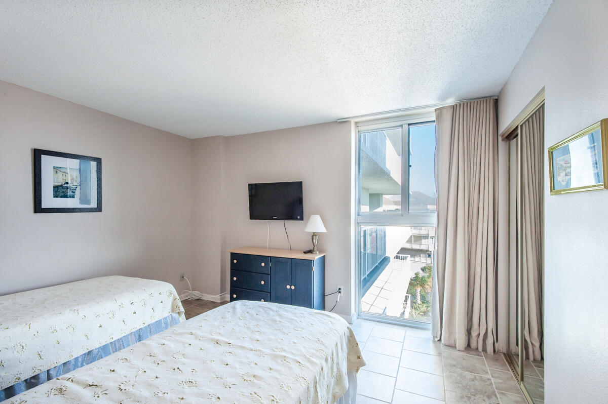 TRISTAN TOWERS - Residential