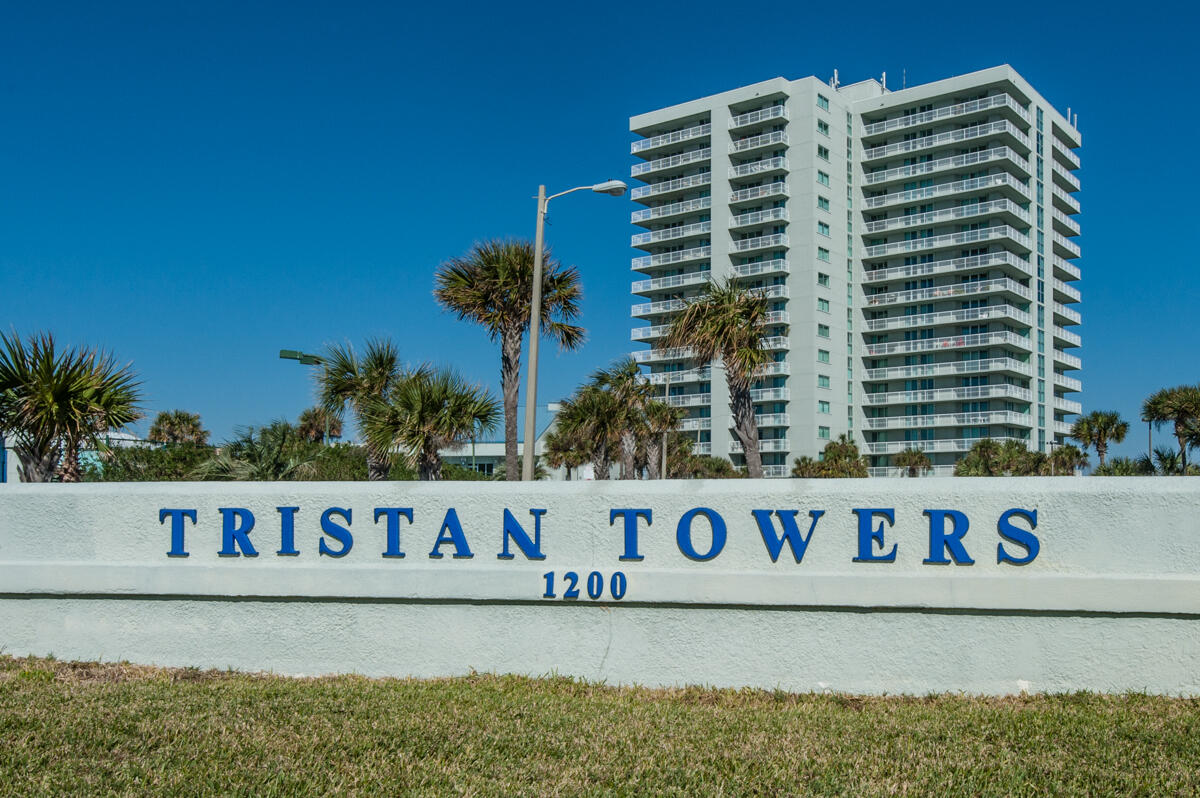 TRISTAN TOWERS - Residential
