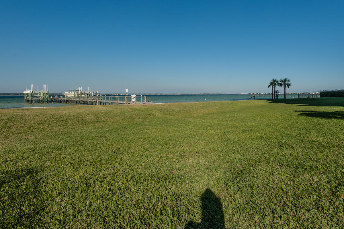 TRISTAN TOWERS - Residential