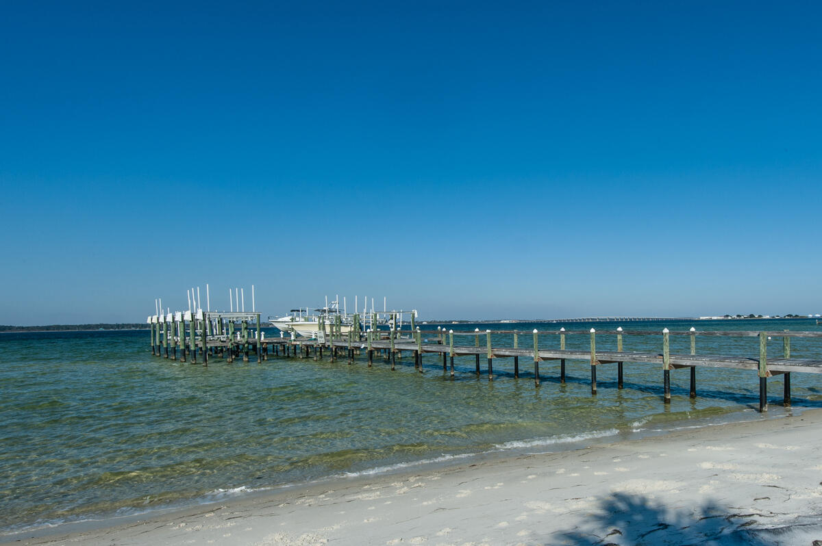 TRISTAN TOWERS - Residential