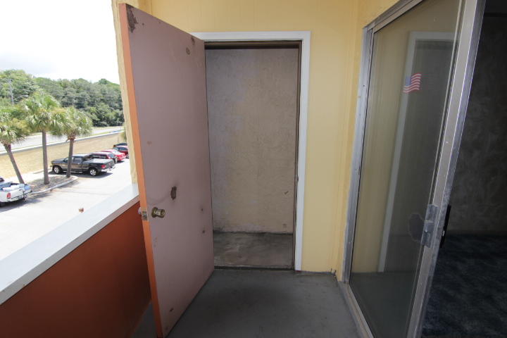 CEDARS CONDO - Residential