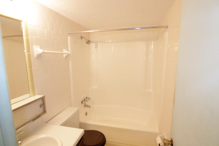 CEDARS CONDO - Residential