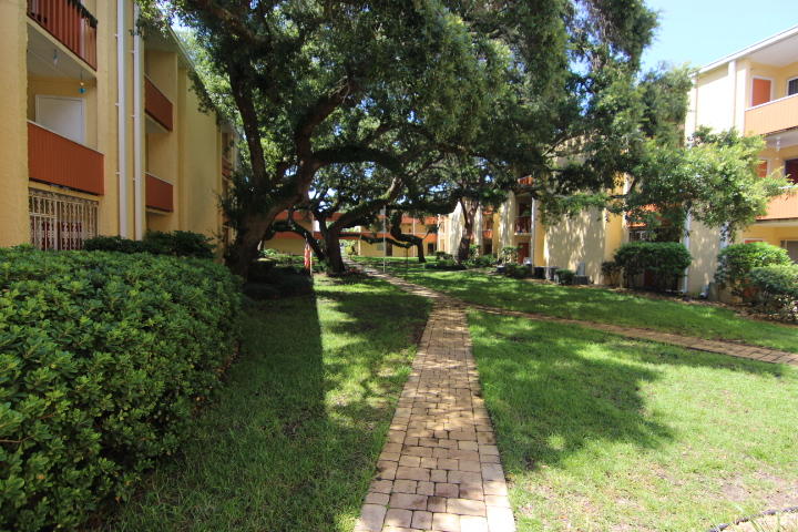 CEDARS CONDO - Residential