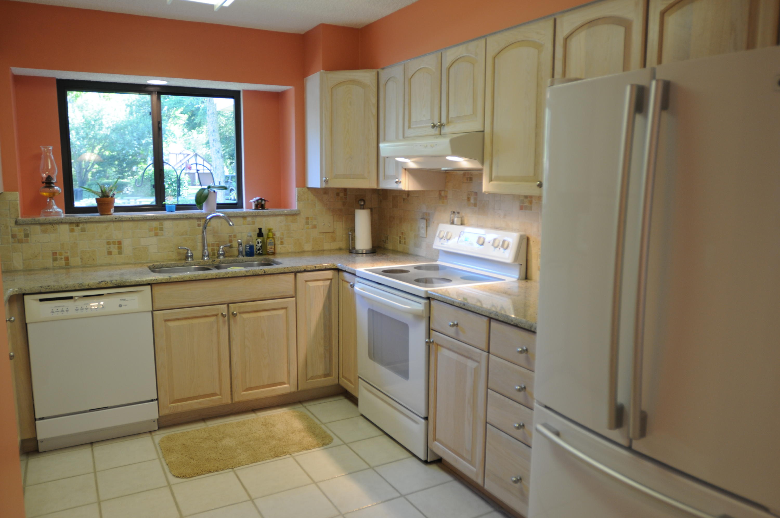 LIDO VILLAGE - Residential