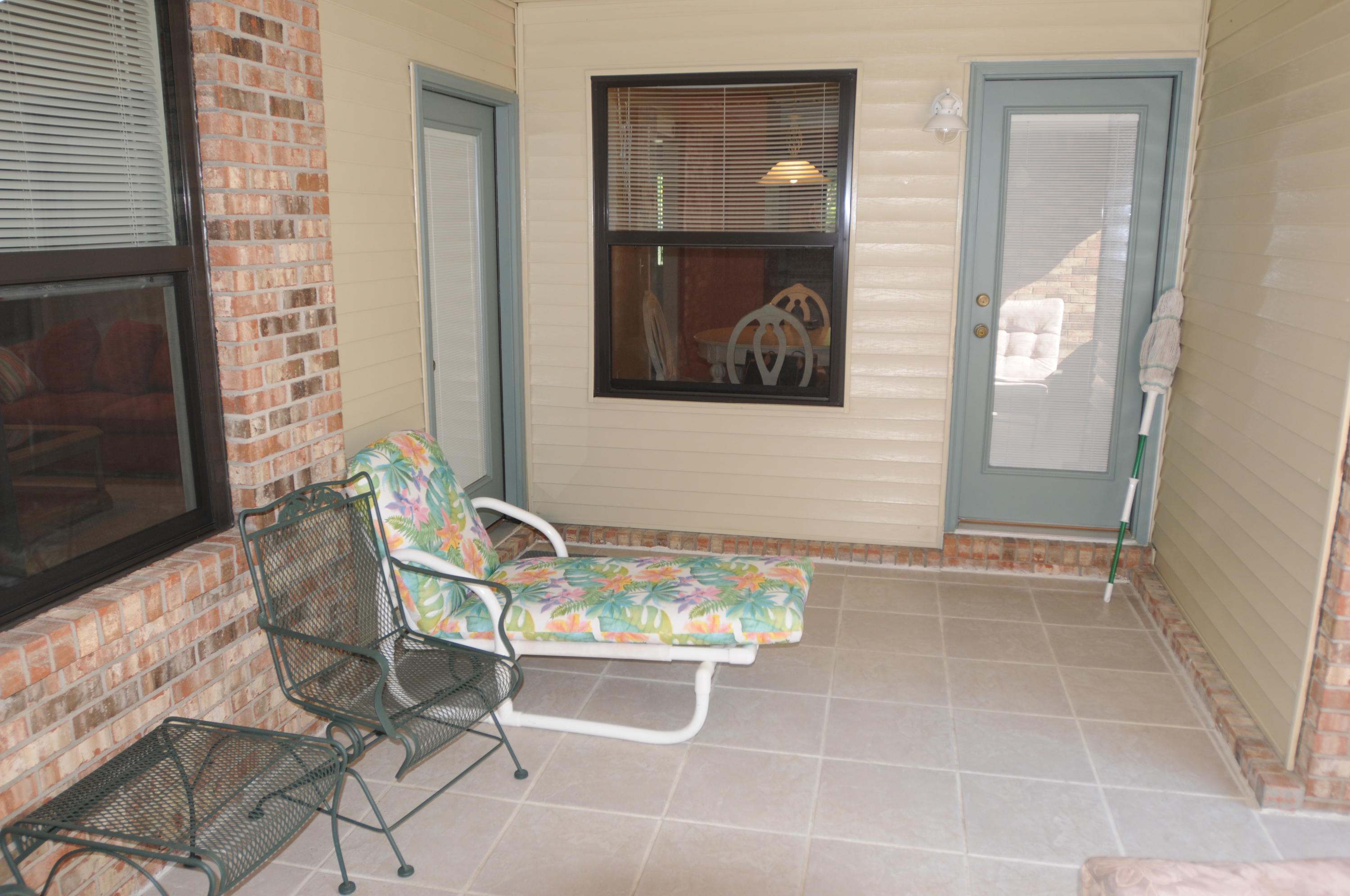 LIDO VILLAGE - Residential