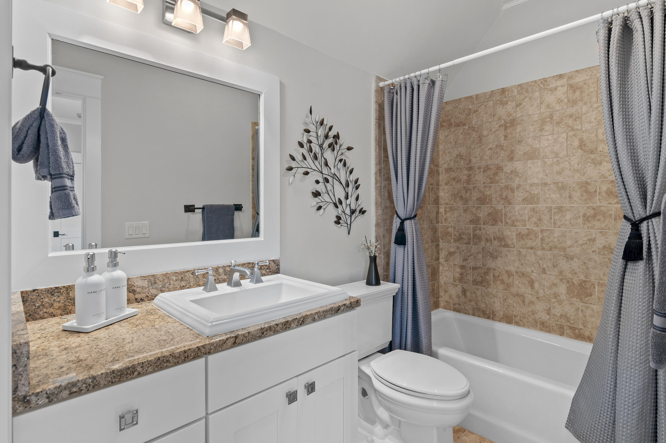 THE COURTS AT WILD HERON PHASE I - Residential