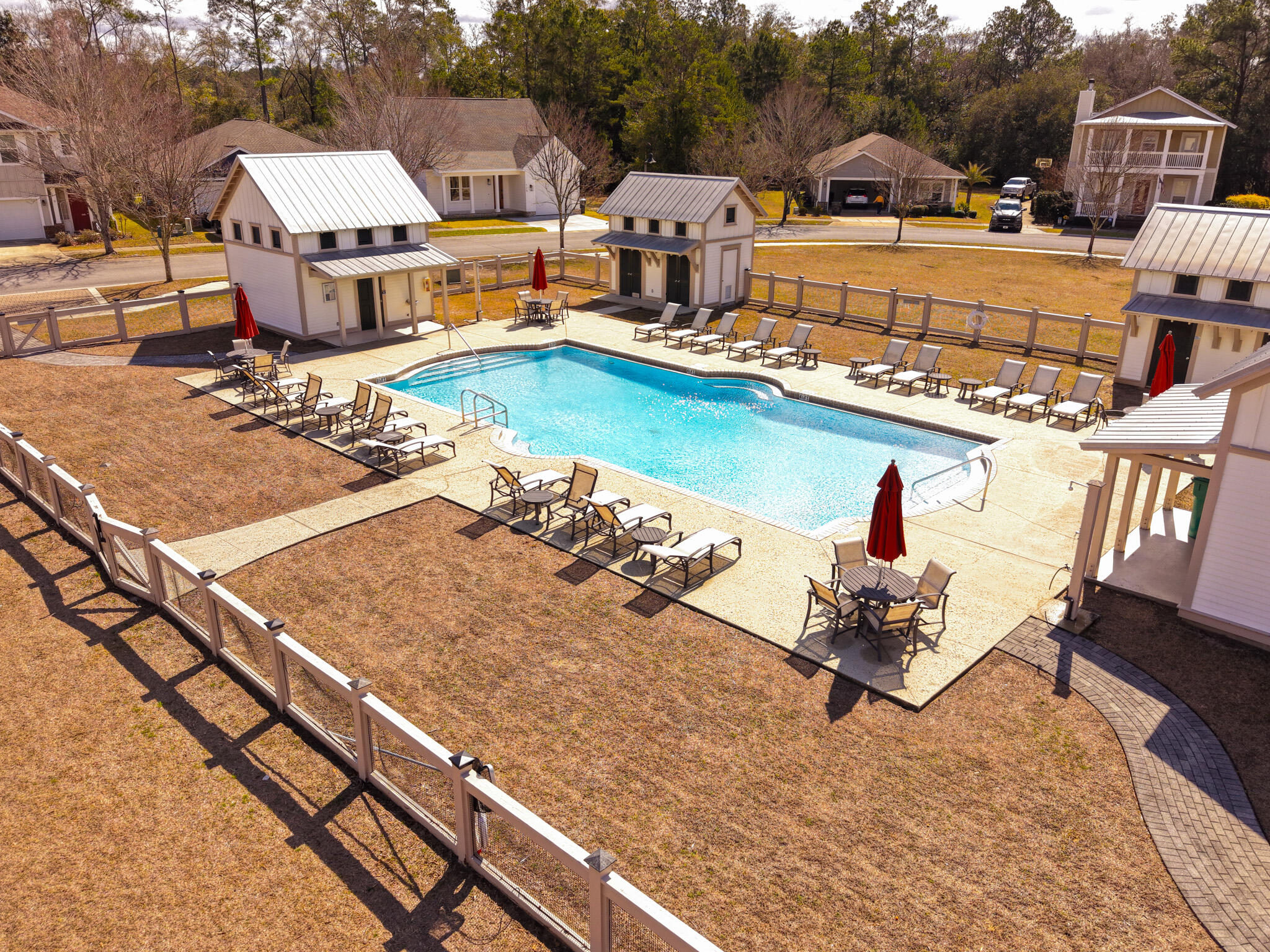 LAGRANGE LANDING - Land