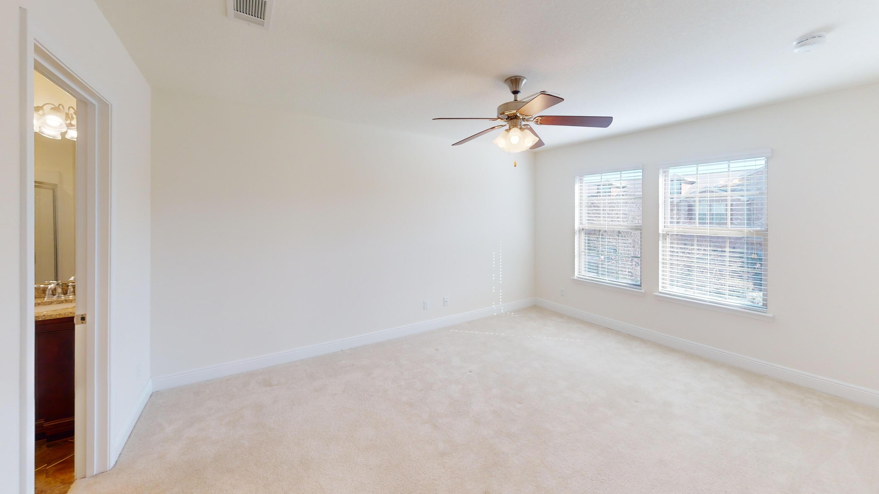 RESERVE POINTE - Residential