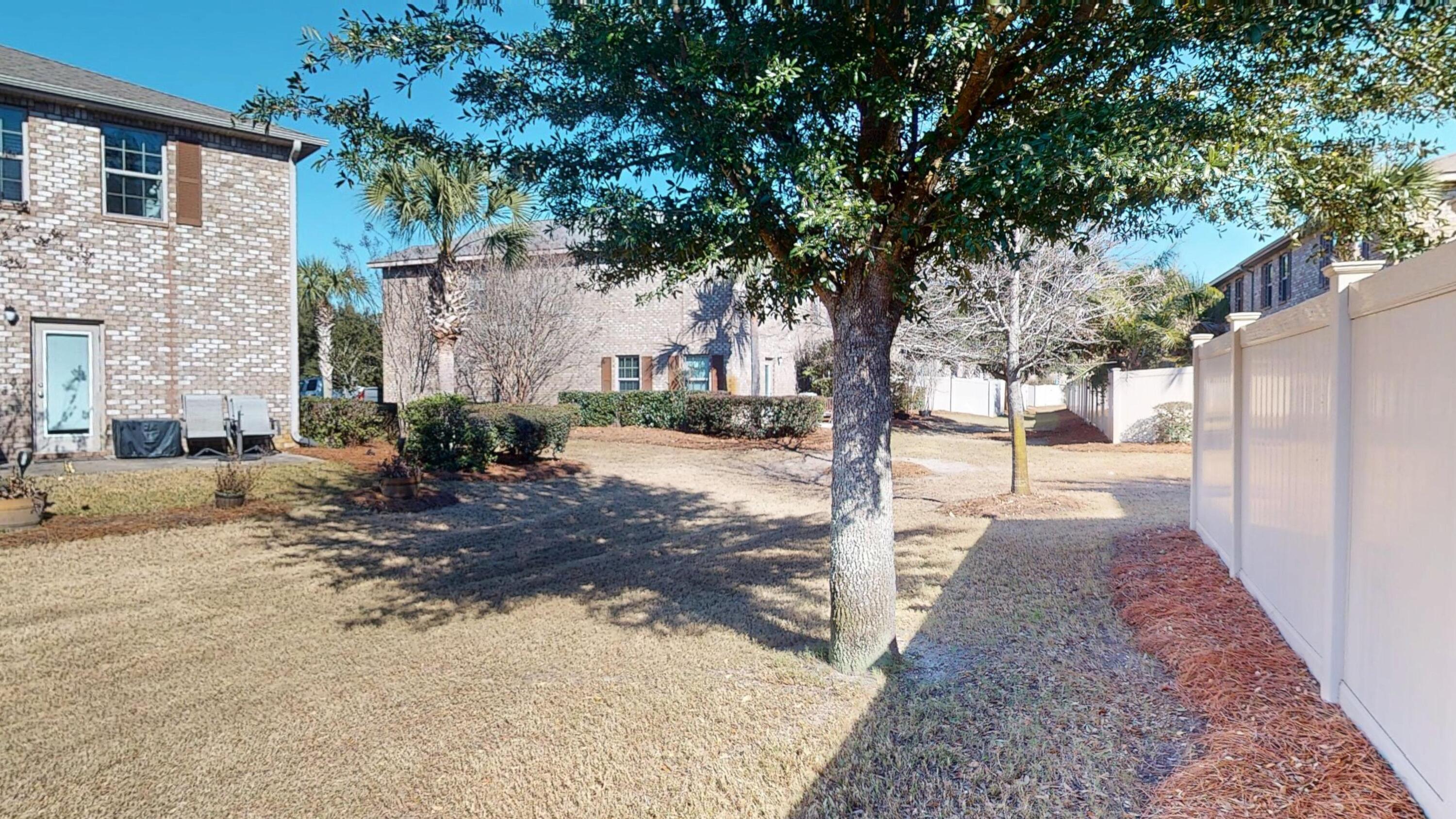 RESERVE POINTE - Residential