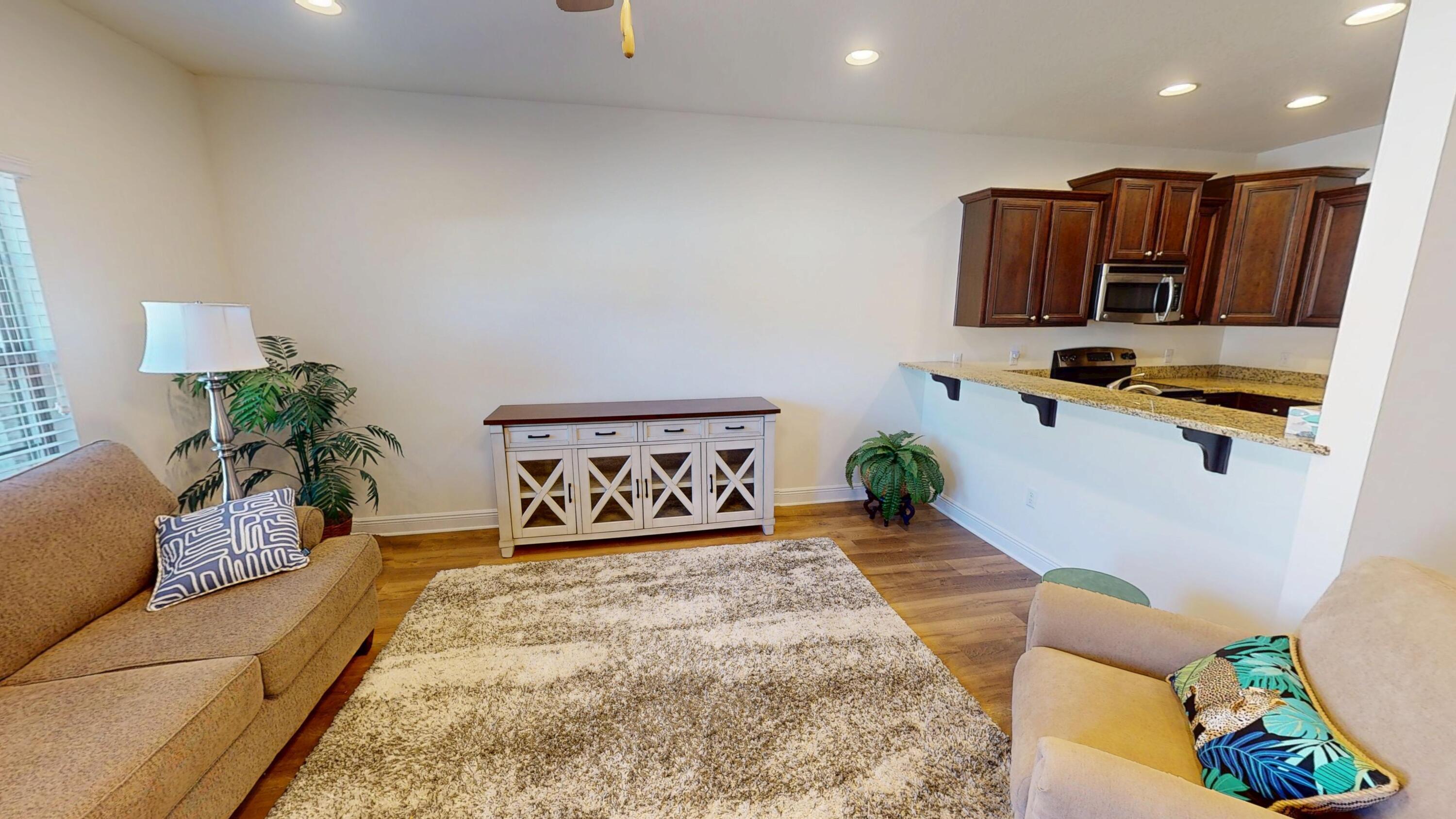 RESERVE POINTE - Residential