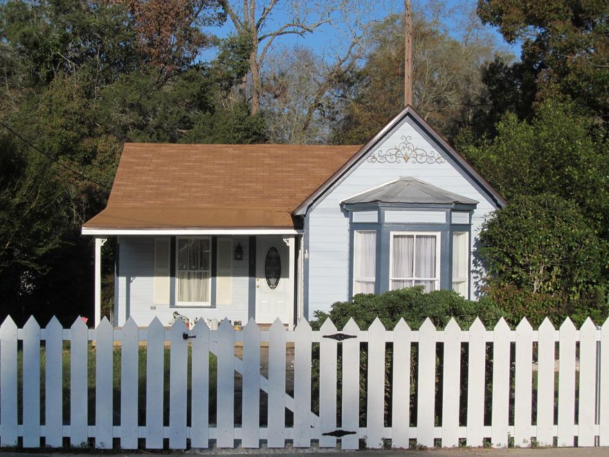 Seller has deed documenting the house was built in 1876 and originally served as the first Methodist Episcopal Church building. Walking distance to downtown historic DeFuniak Springs and lake DeFuniak. Sellers completely updated the home in 2000 including new electrical, new plumbing, new CH&A and upgraded the A/C in 2014. New roof in 2014. Fresh paint inside an out. Move in ready.
