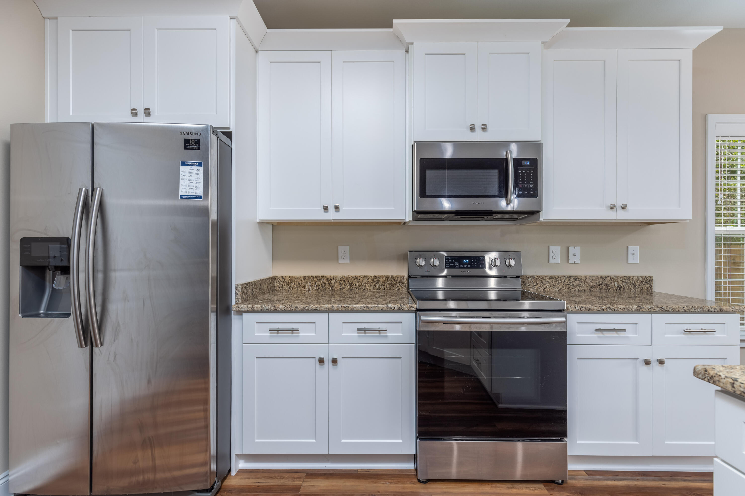 CRESCENT SHORES - Residential