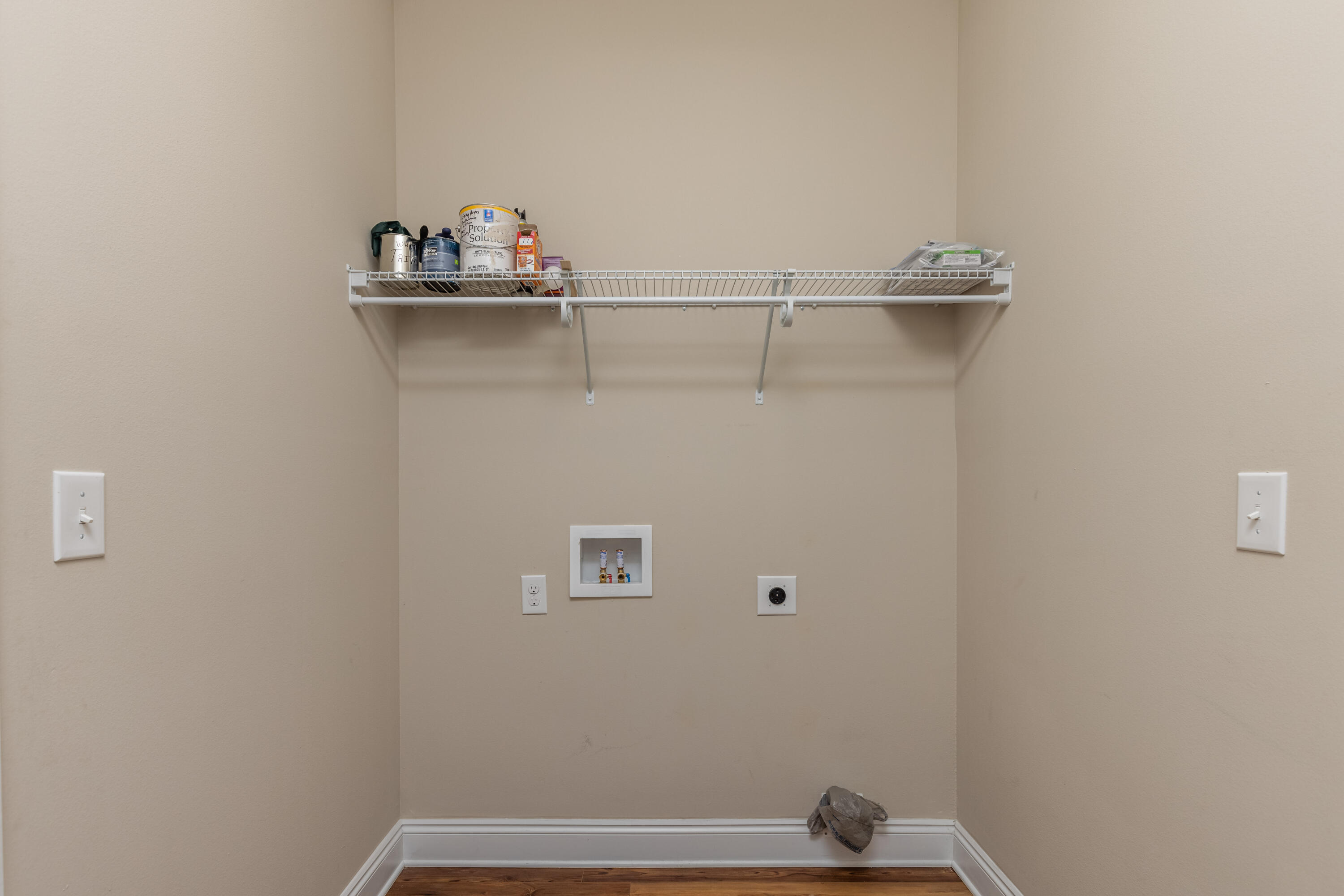 CRESCENT SHORES - Residential