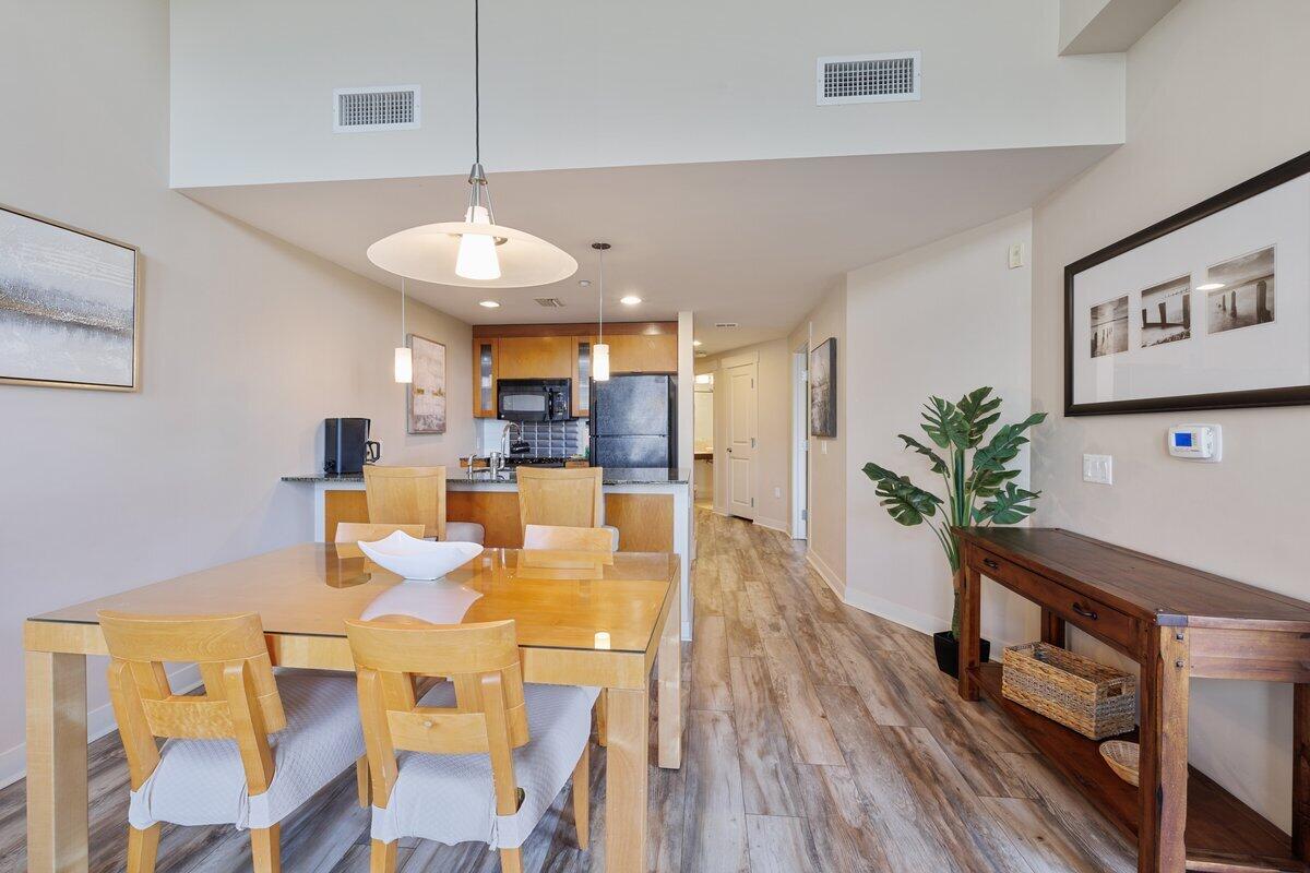 BAHIA CONDO - Residential