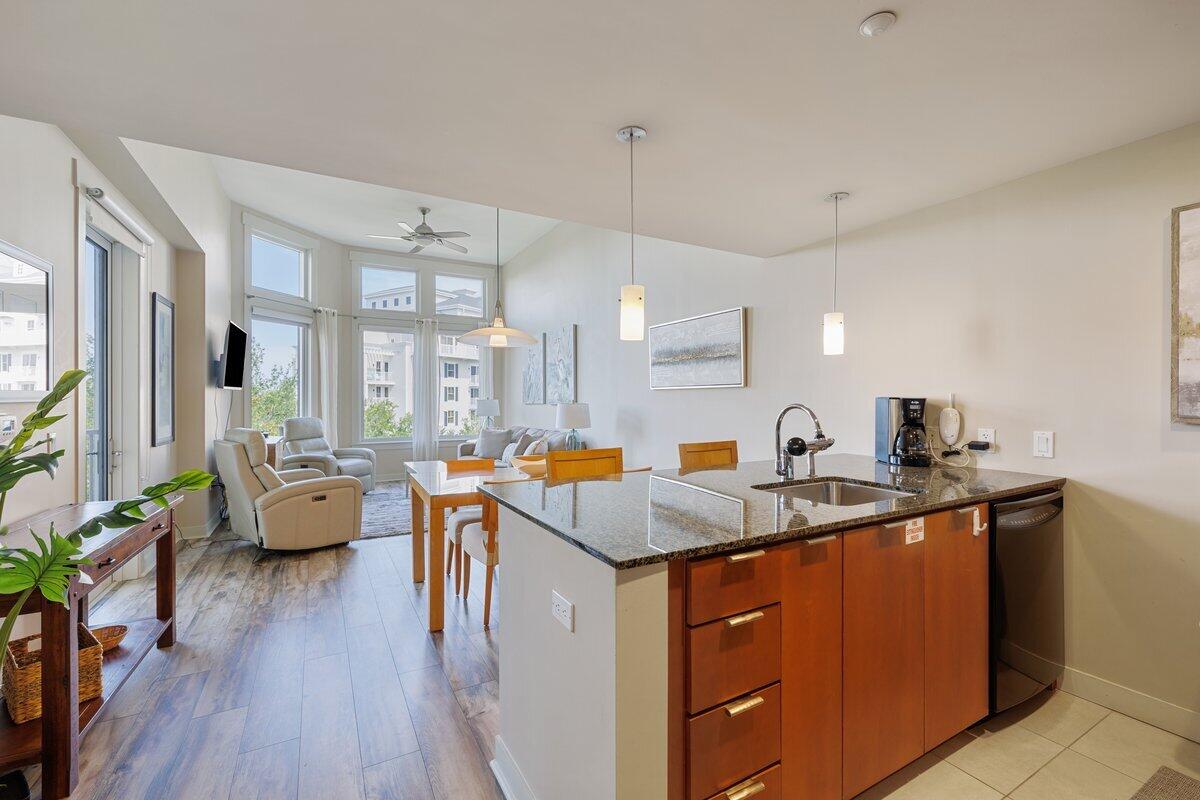 BAHIA CONDO - Residential