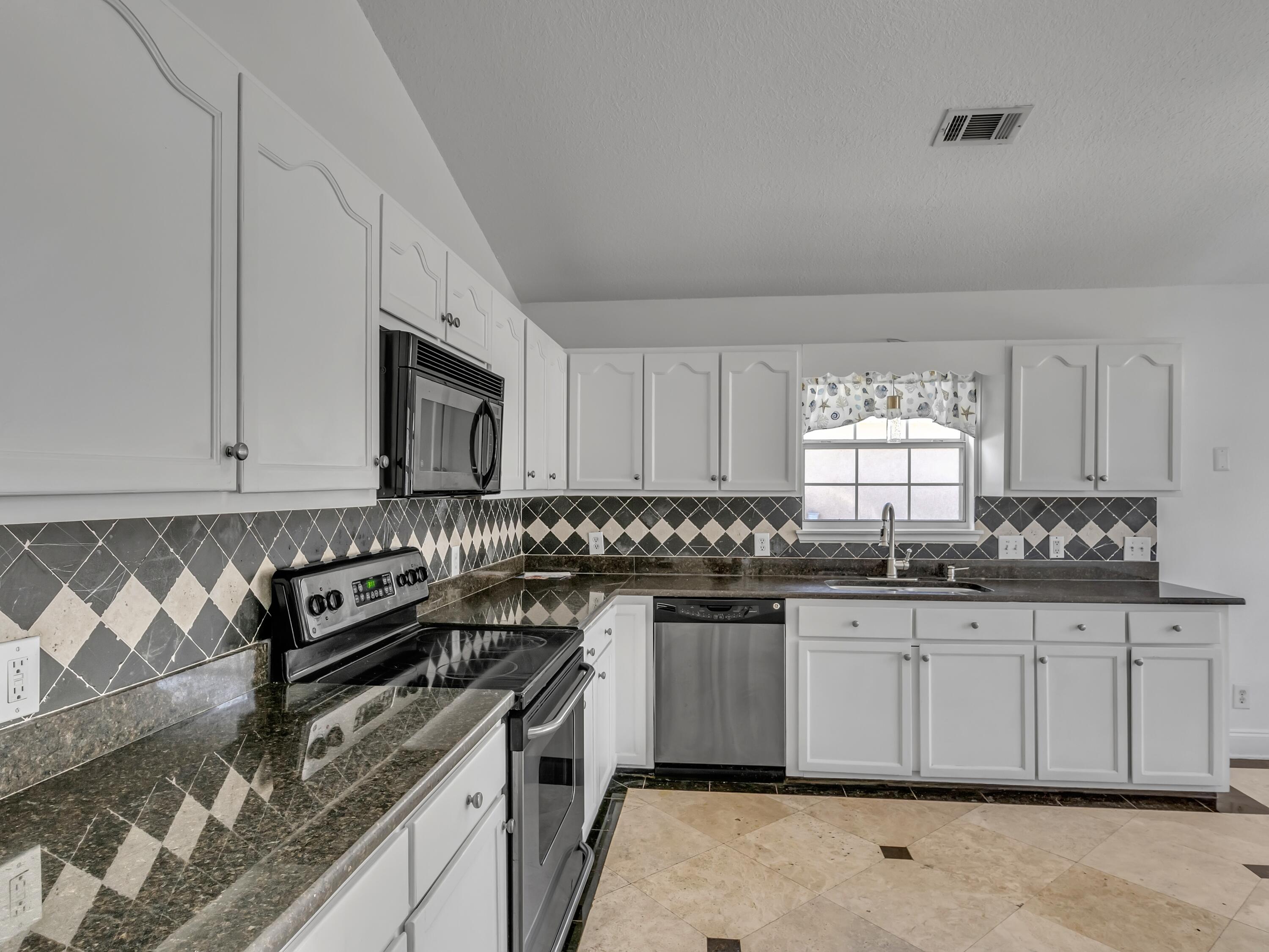 HIDDEN HARBOR ESTATES - Residential