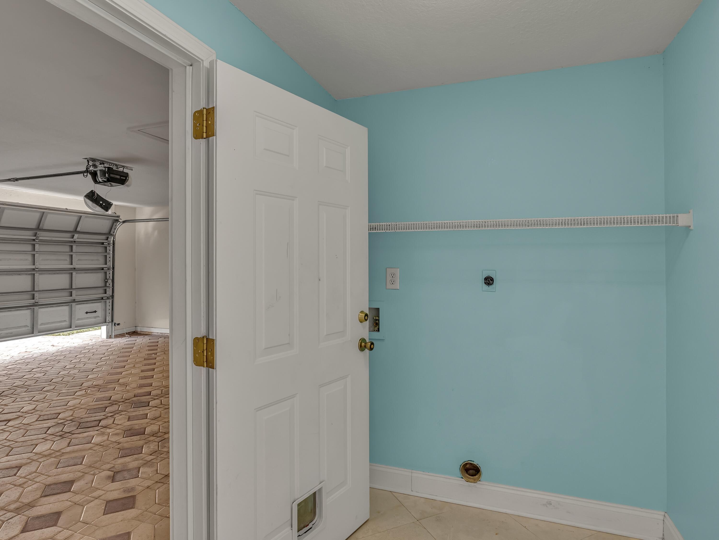 HIDDEN HARBOR ESTATES - Residential
