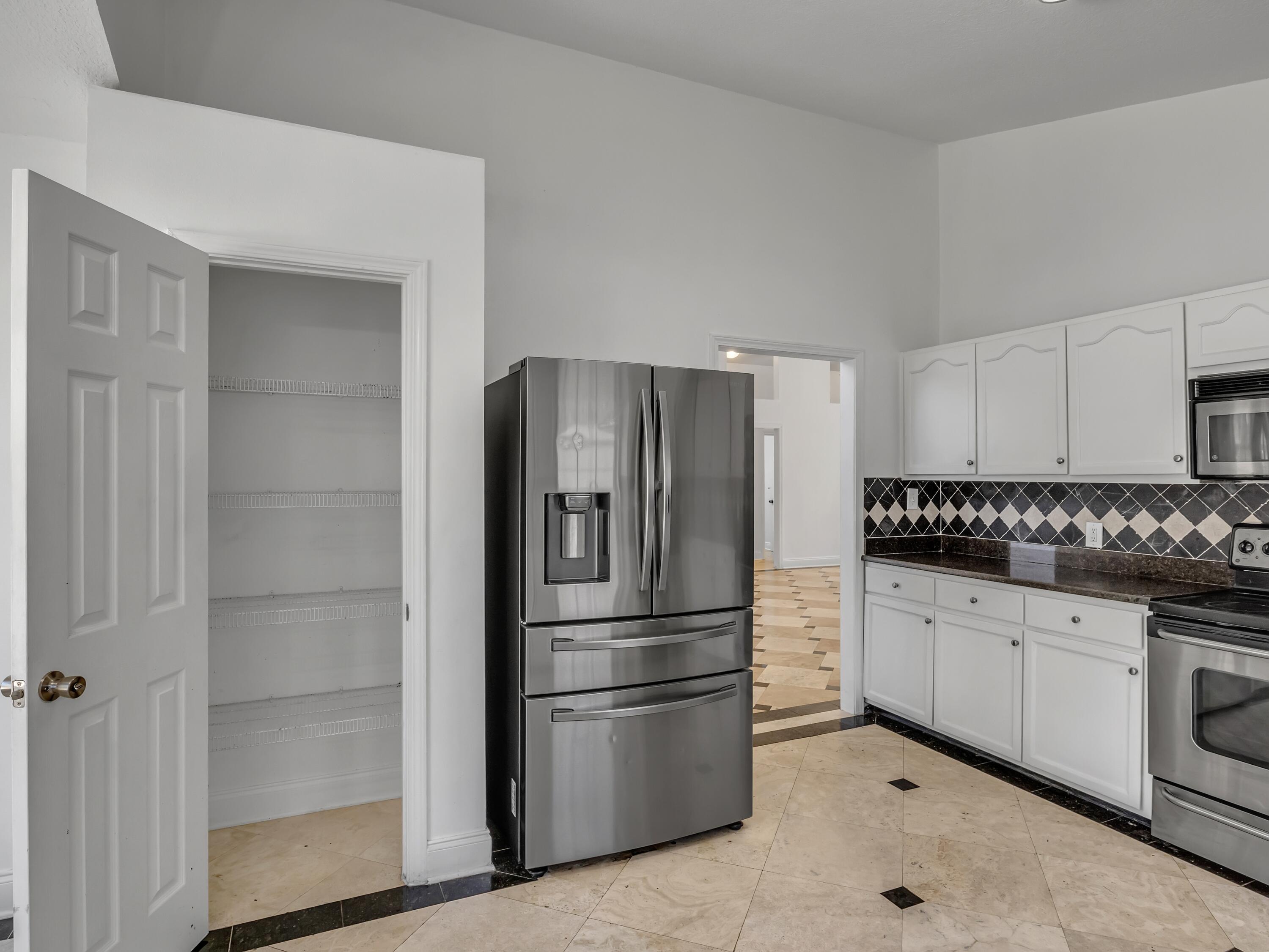 HIDDEN HARBOR ESTATES - Residential