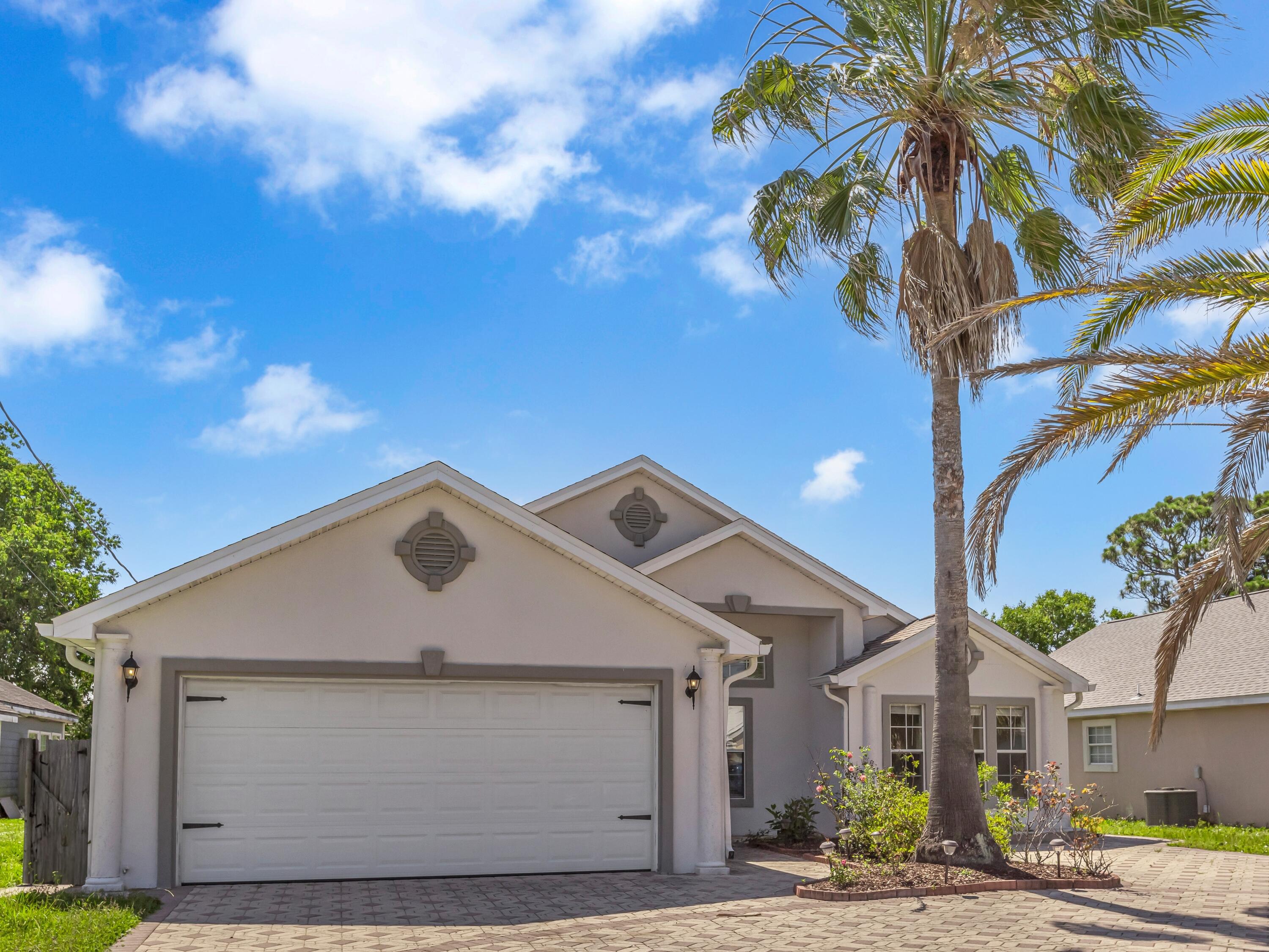 HIDDEN HARBOR ESTATES - Residential