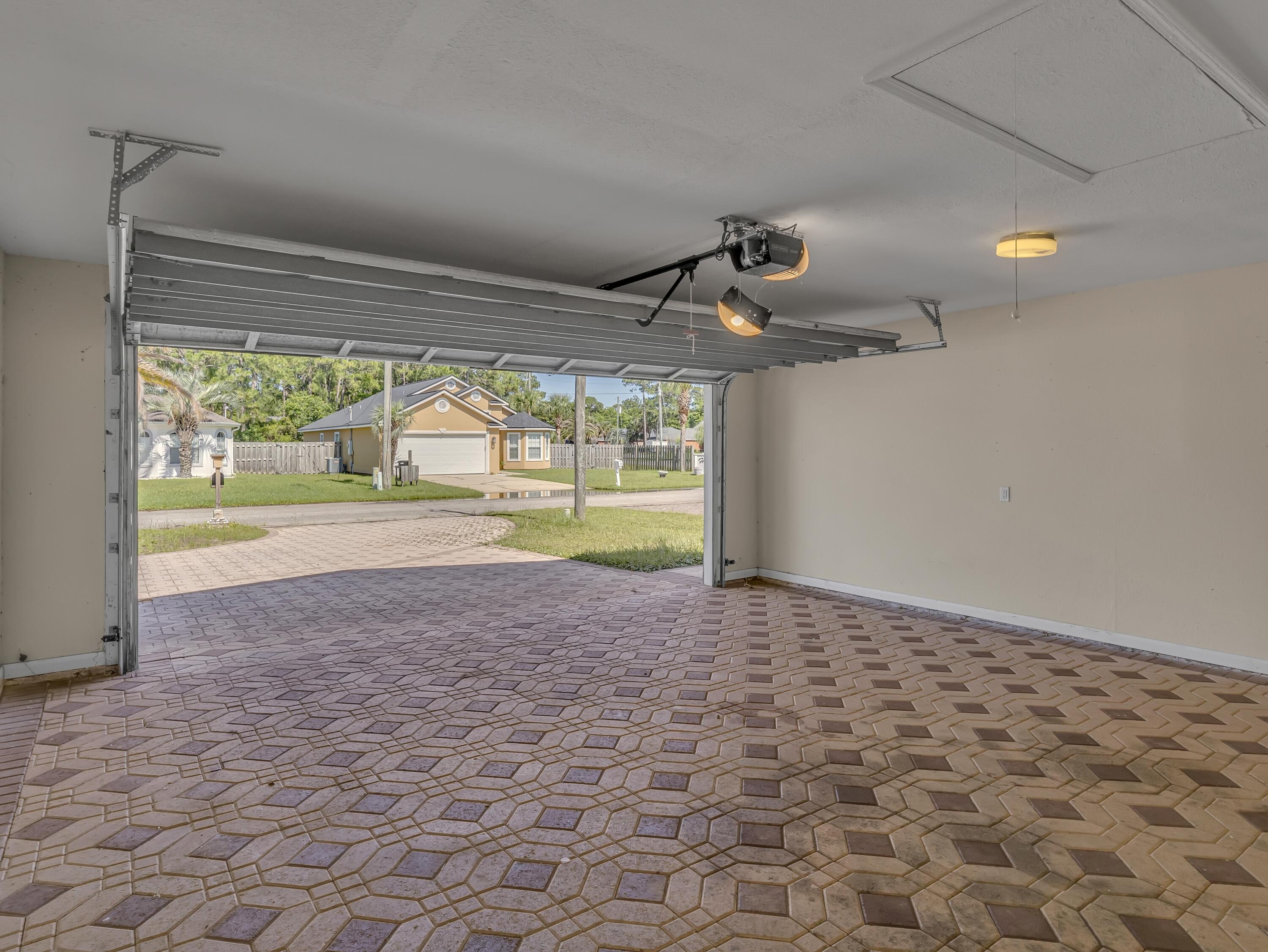 HIDDEN HARBOR ESTATES - Residential
