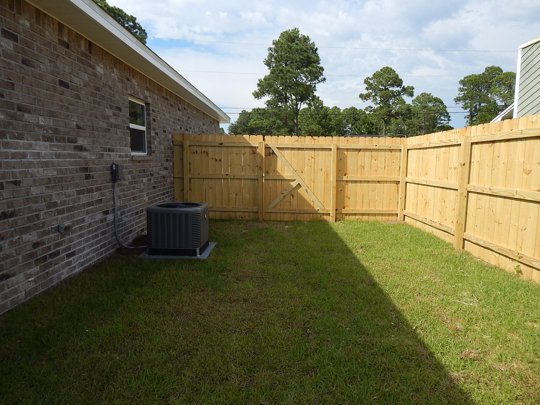 WYNNEHAVEN BCH EST - Residential