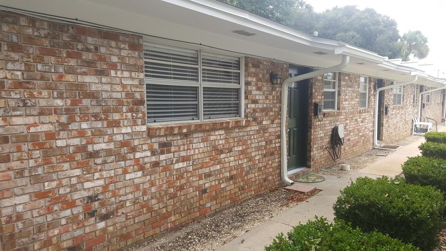 (avail immediately) Nice end unit apartment and well maintained! Carpeting throughout and vinyl in kitchen and bathroom. Water/sewer/trash & pest control included in rent - sorry no pets.