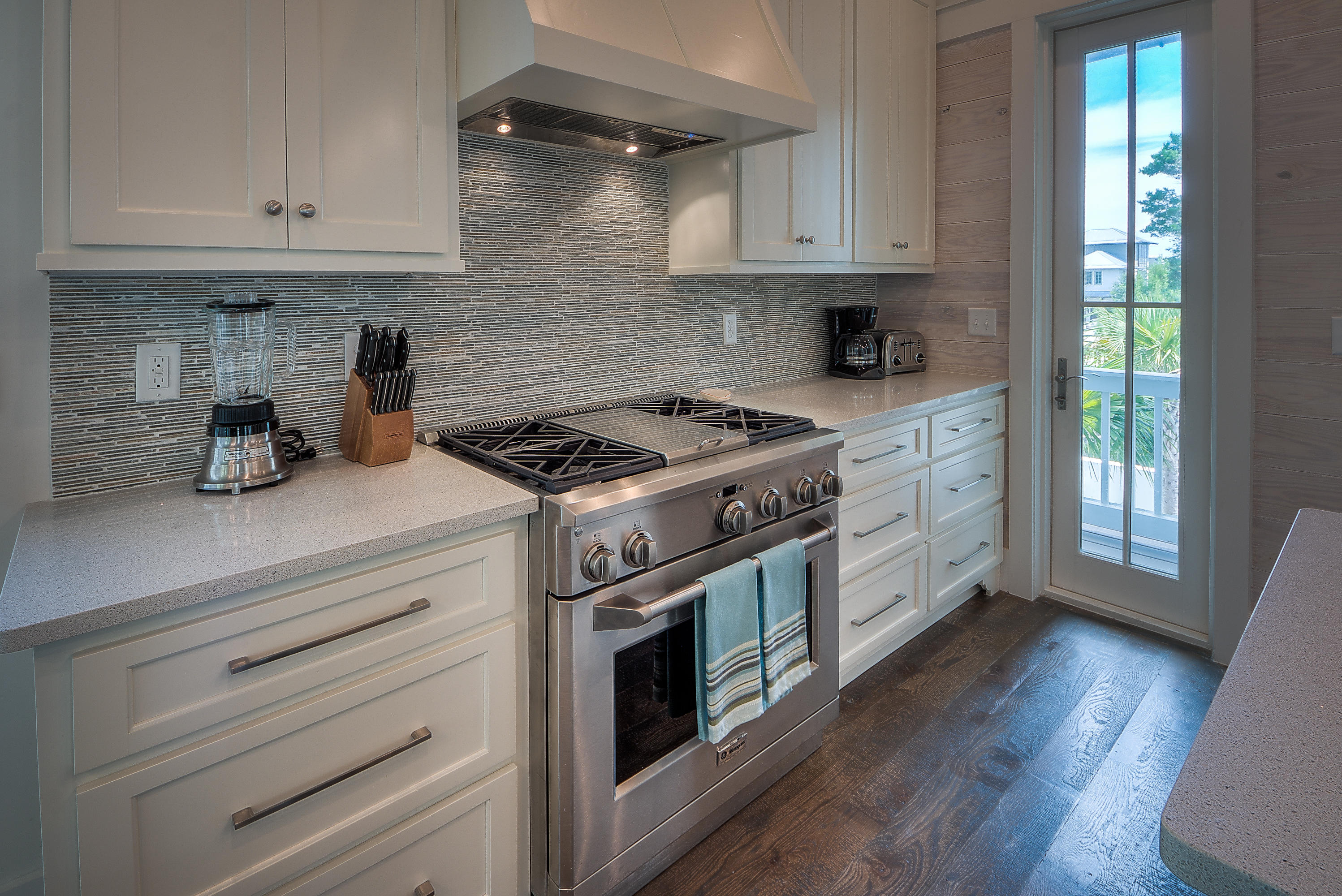 SEANEST VILLAGE - Residential