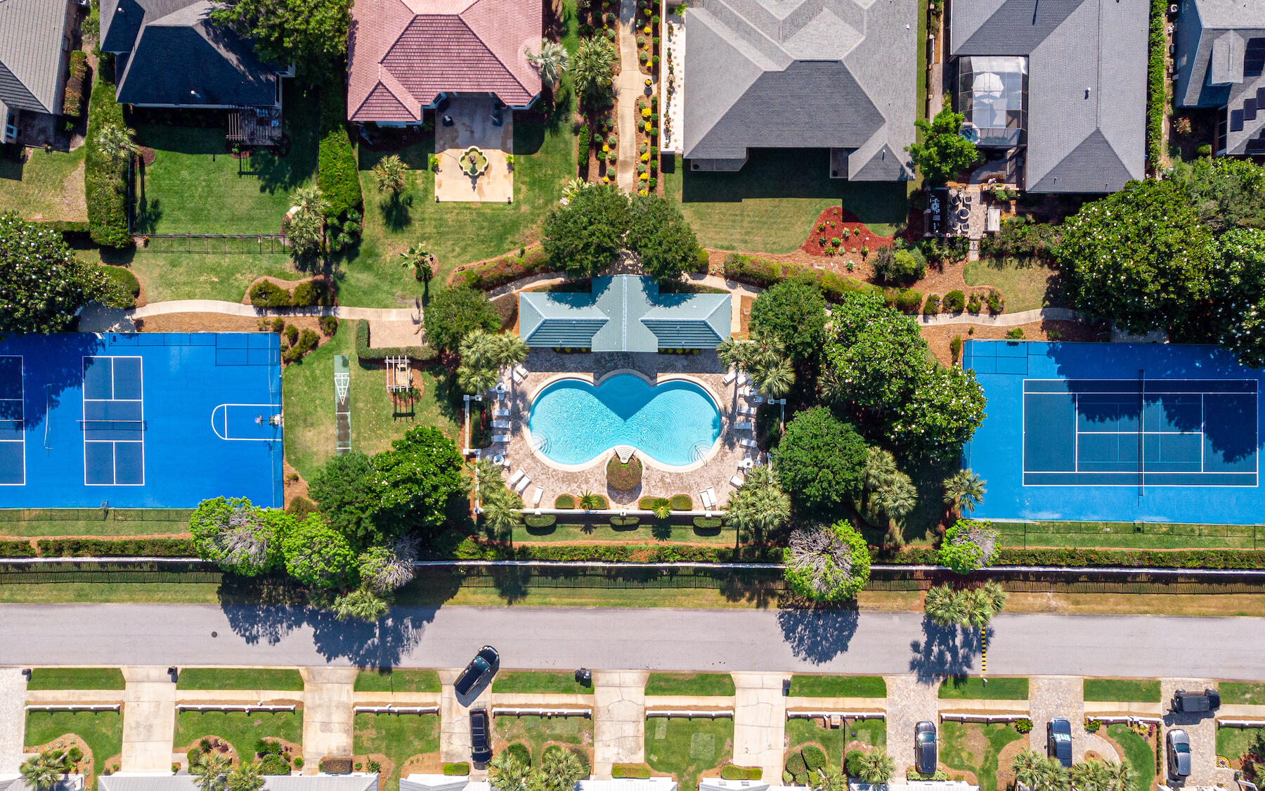 AVALON BEACH ESTATES - Residential