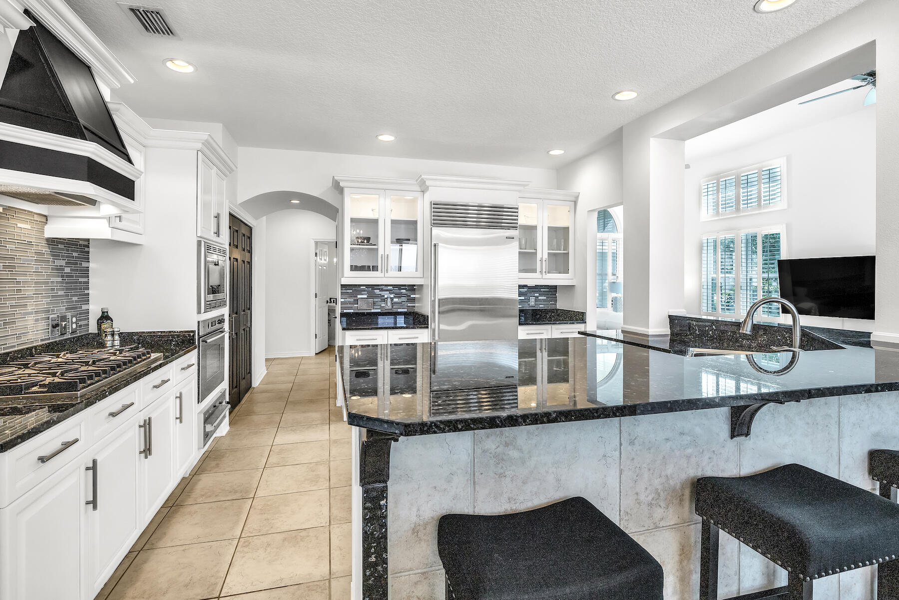 AVALON BEACH ESTATES - Residential