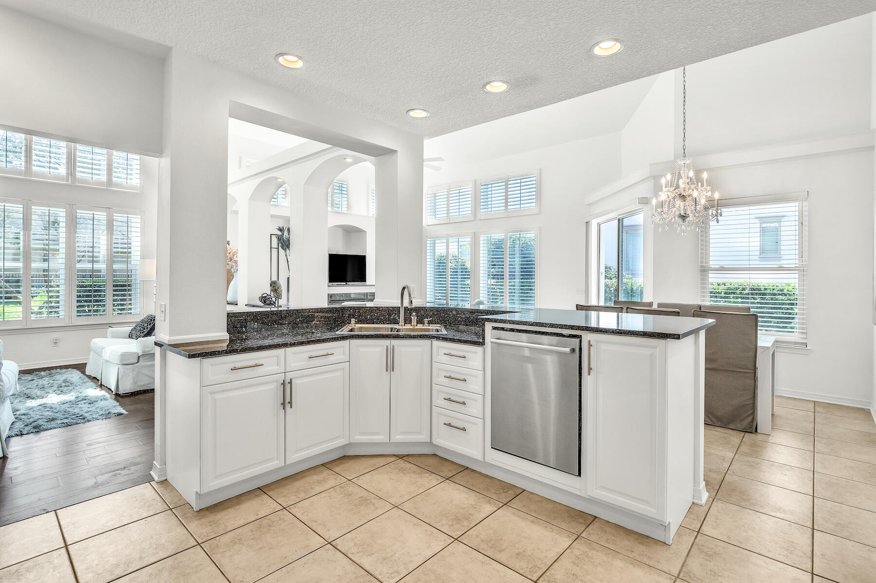AVALON BEACH ESTATES - Residential