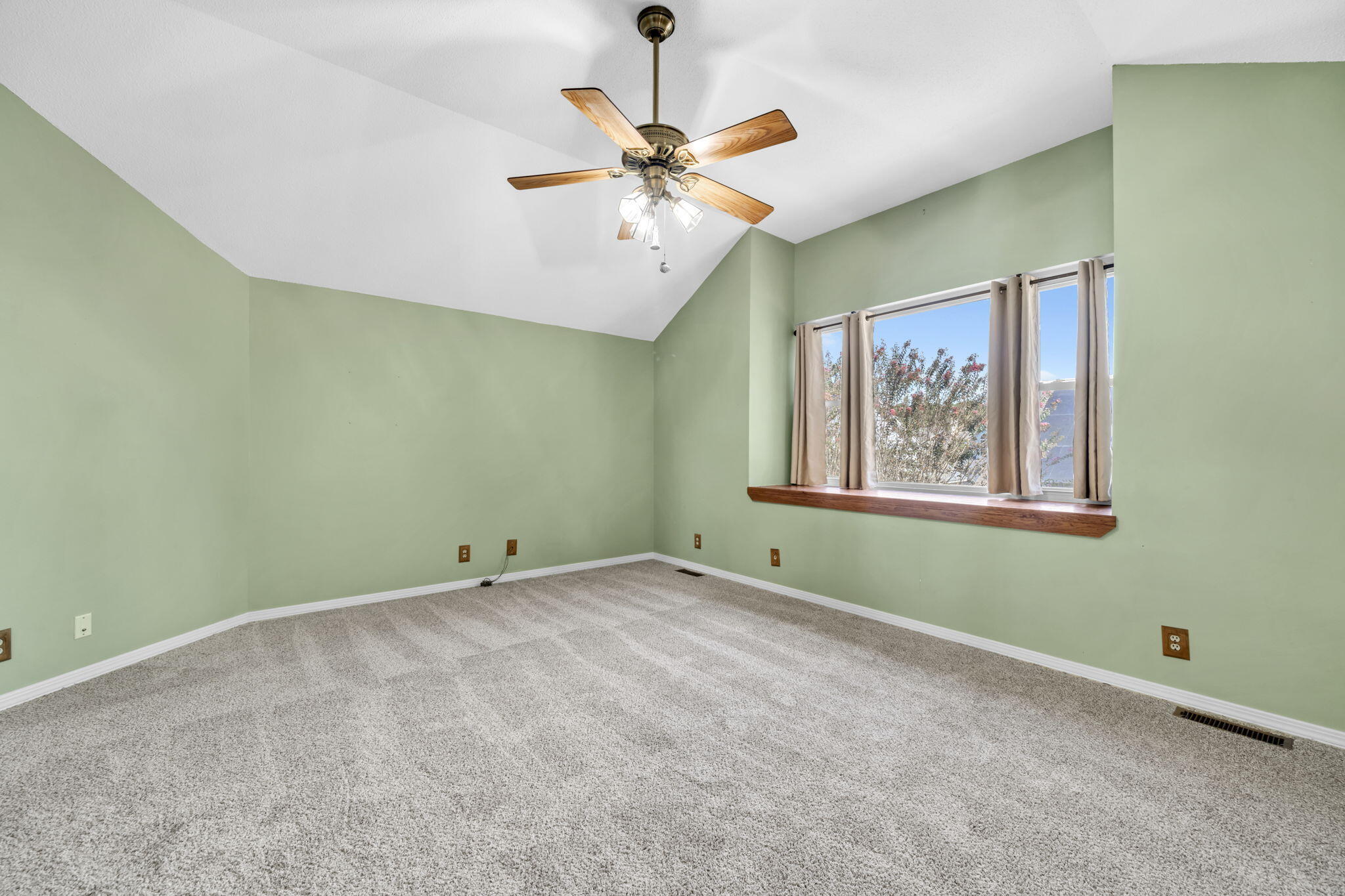 CROSSWINDS 1ST ADDN - Residential