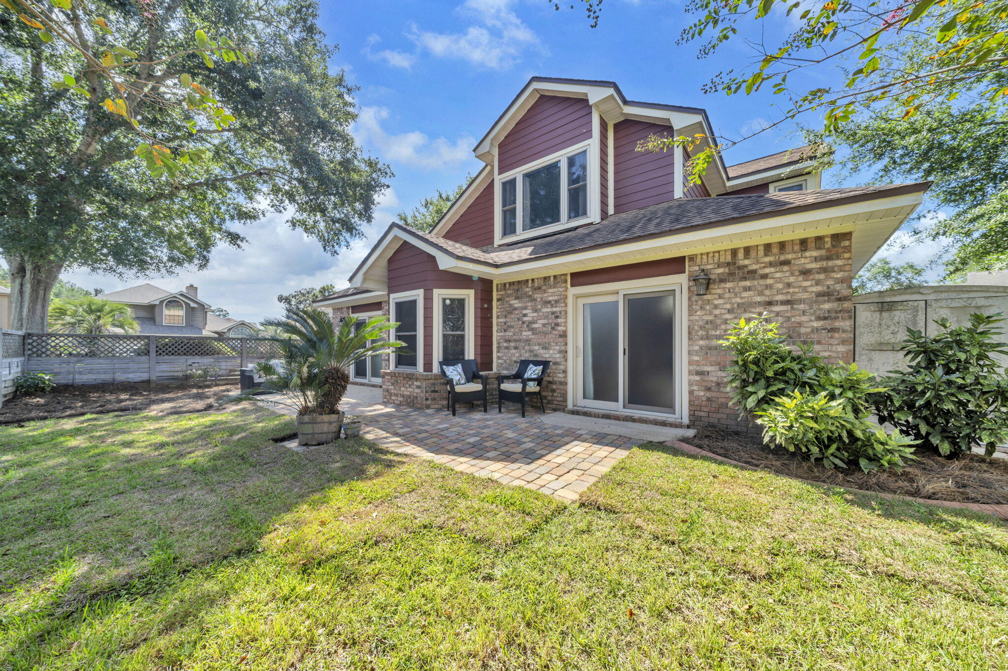 CROSSWINDS 1ST ADDN - Residential