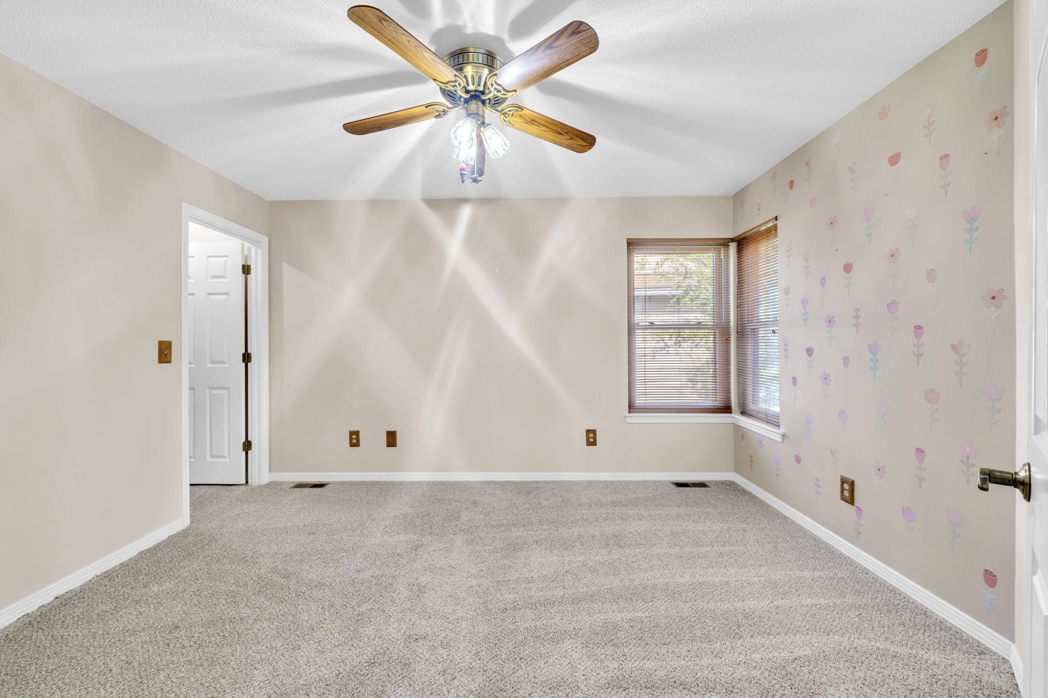 CROSSWINDS 1ST ADDN - Residential