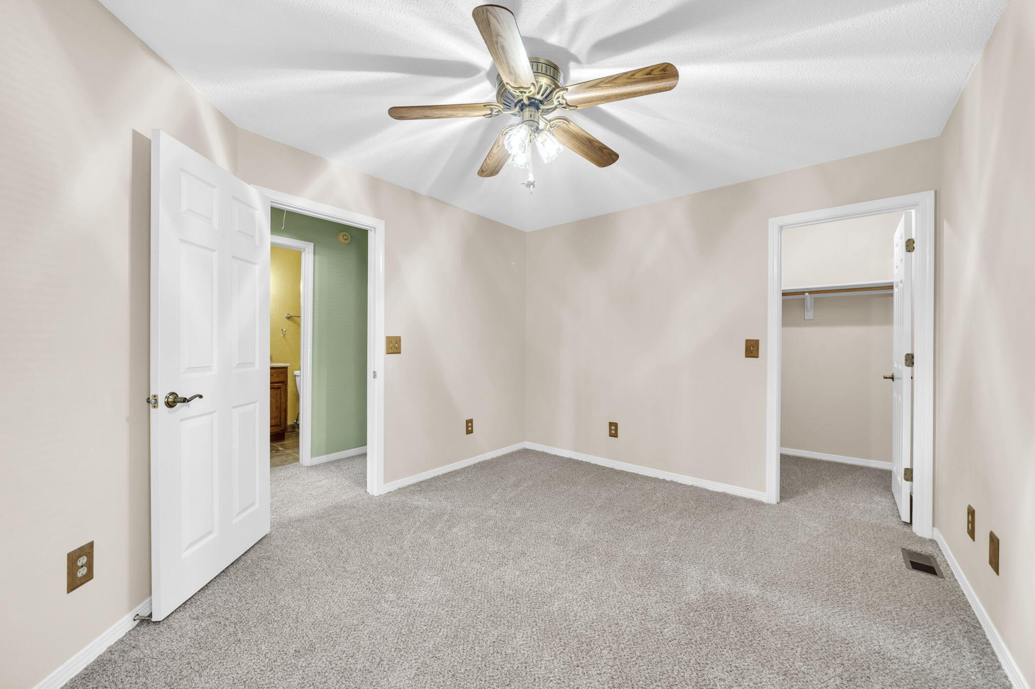 CROSSWINDS 1ST ADDN - Residential