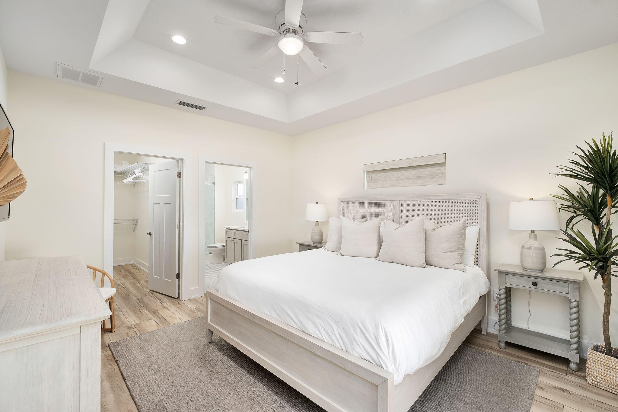 RIVIERA BEACH - Residential