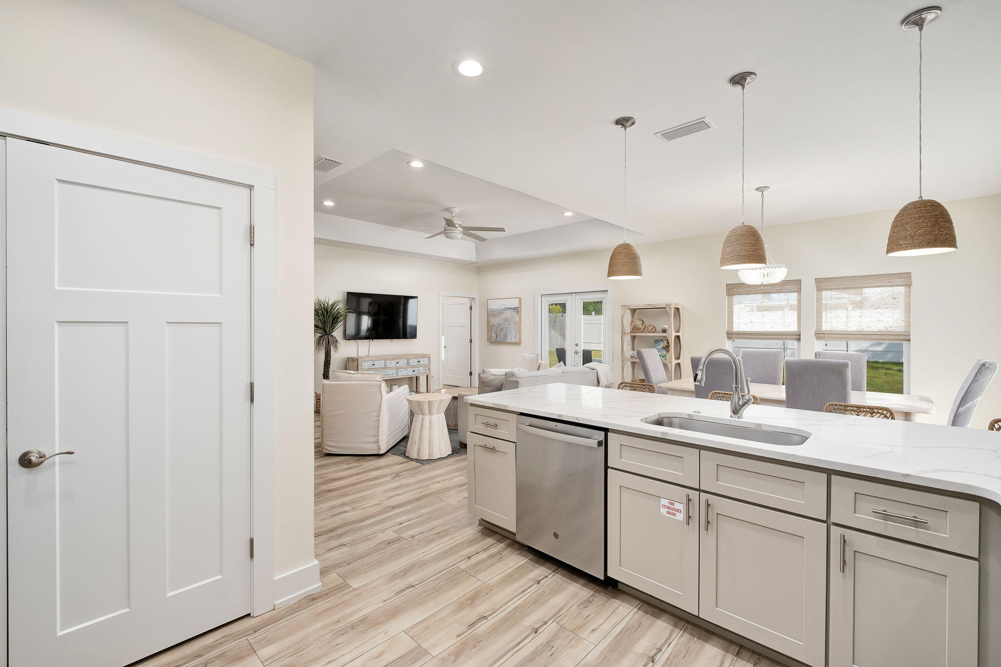 RIVIERA BEACH - Residential