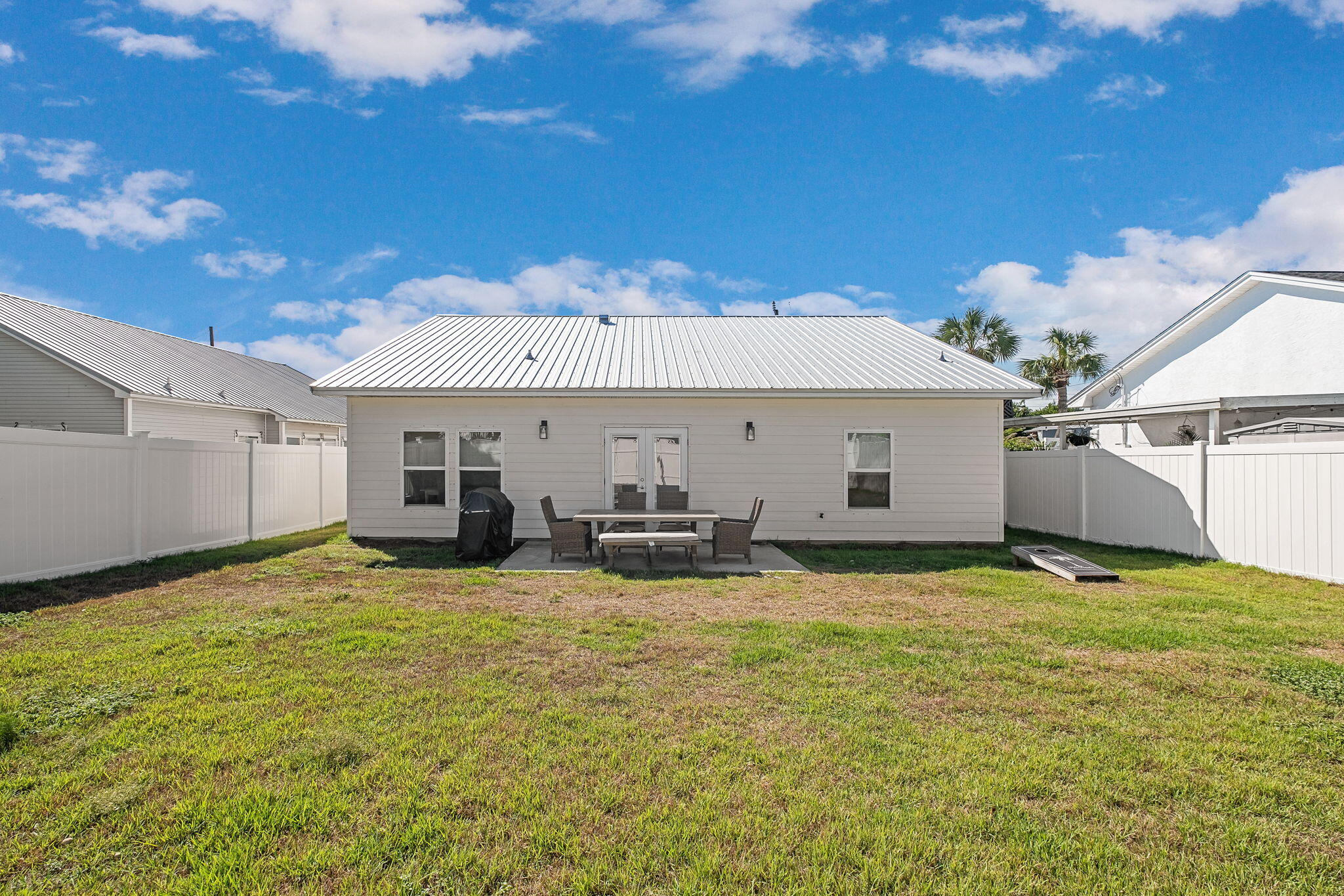 RIVIERA BEACH - Residential