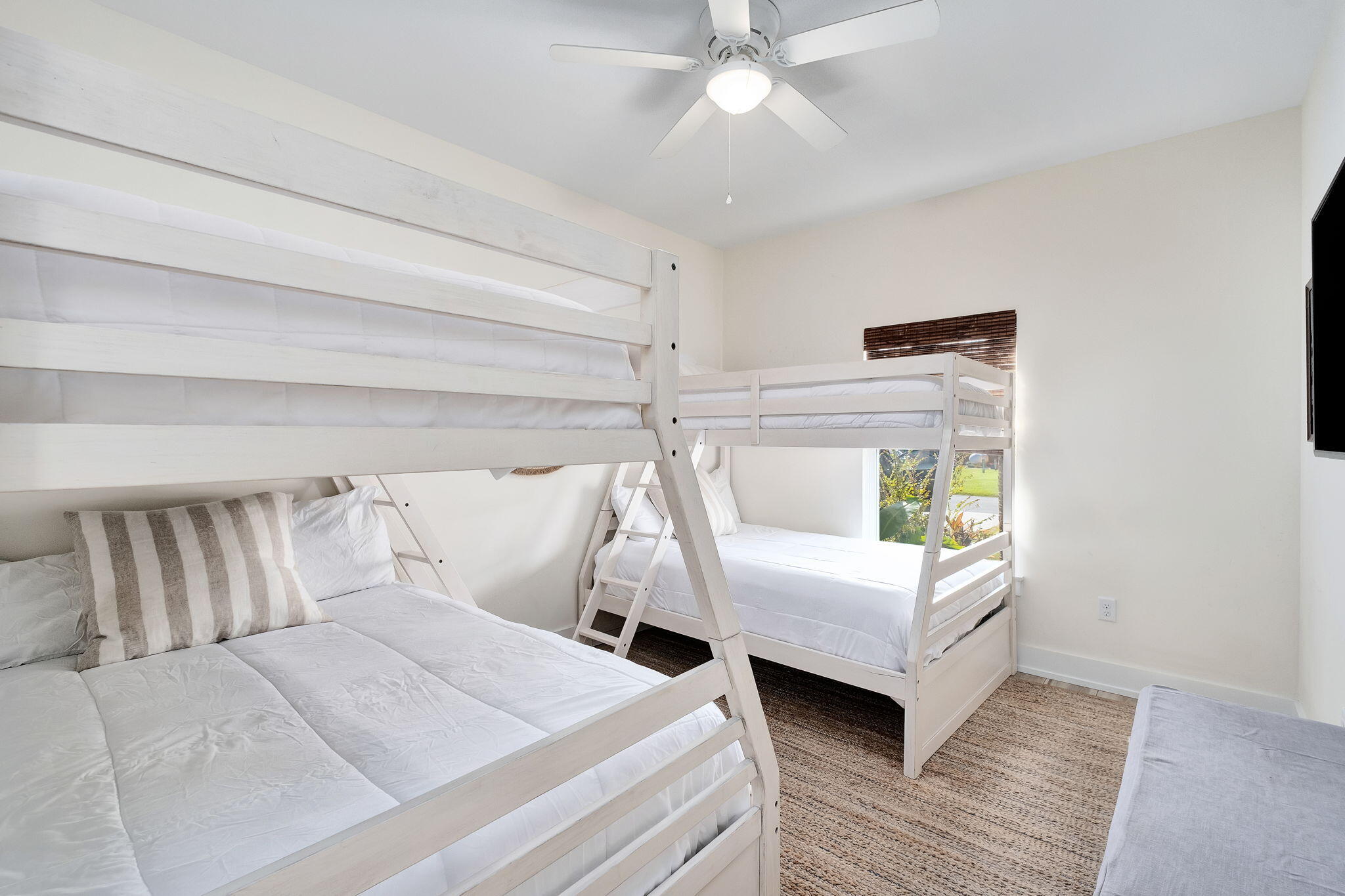 RIVIERA BEACH - Residential