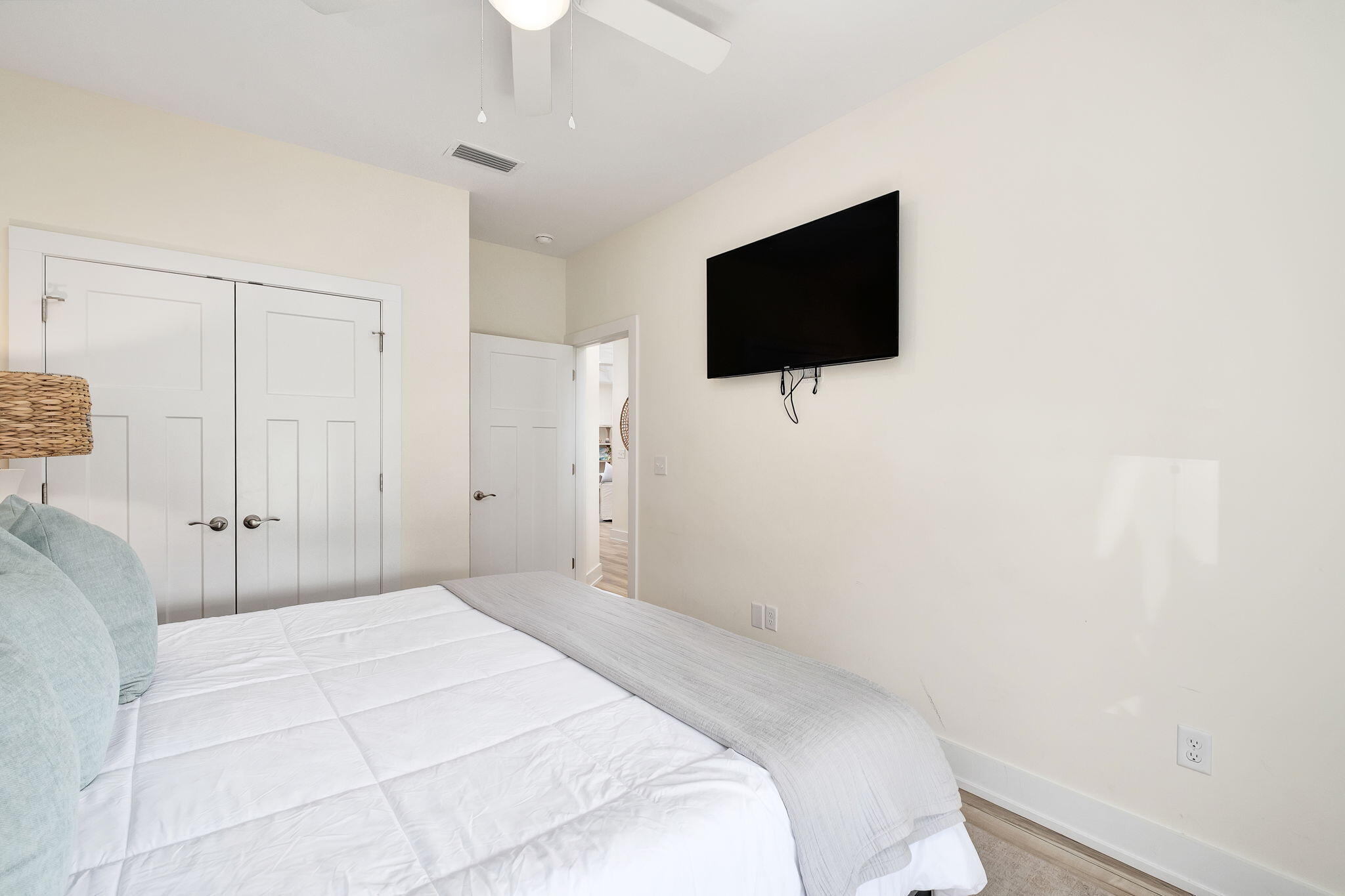 RIVIERA BEACH - Residential