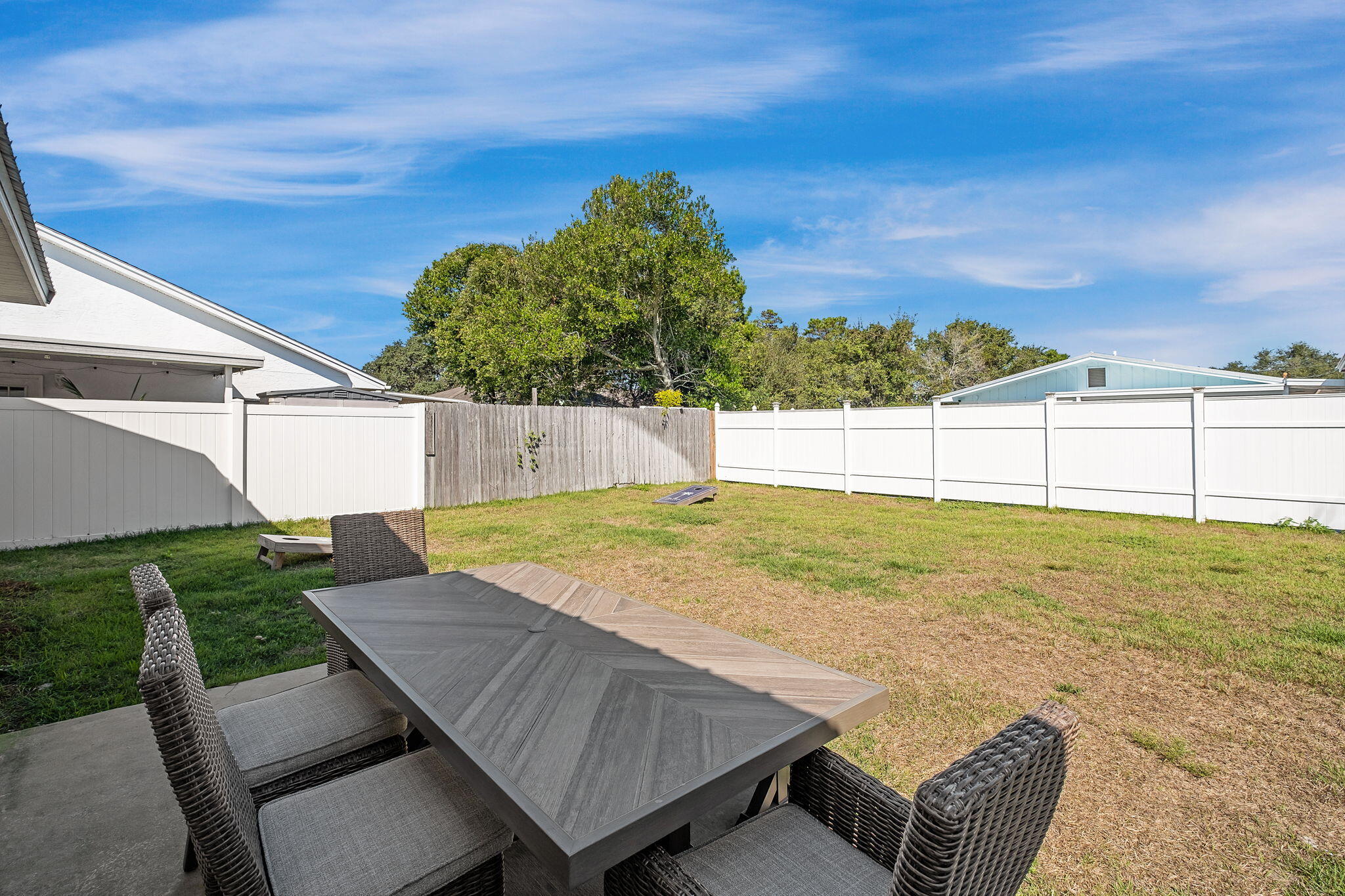RIVIERA BEACH - Residential