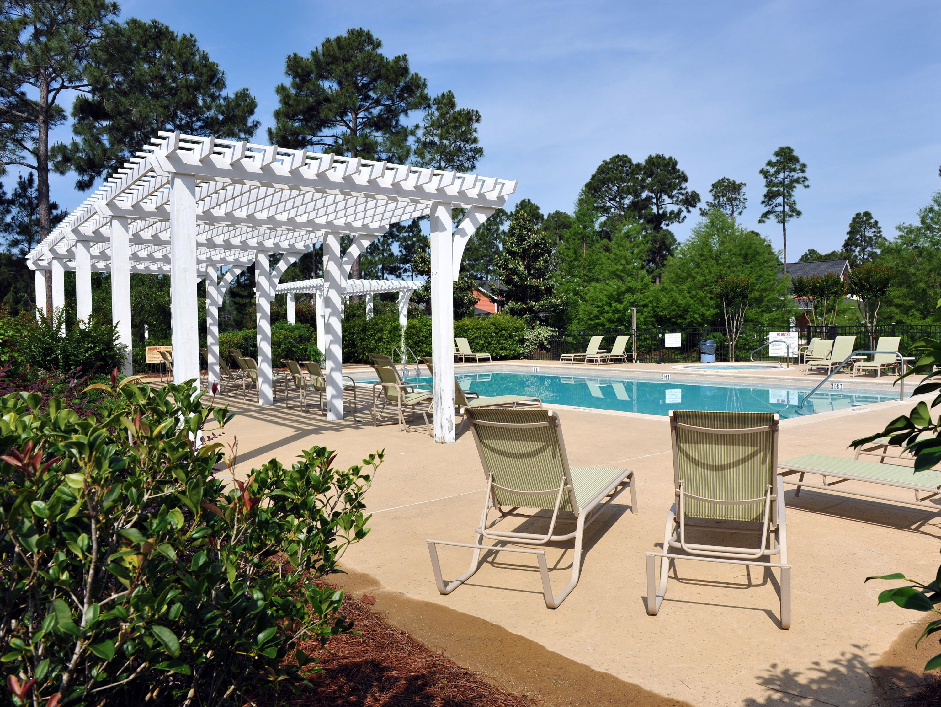 LAUREL GROVE - Residential