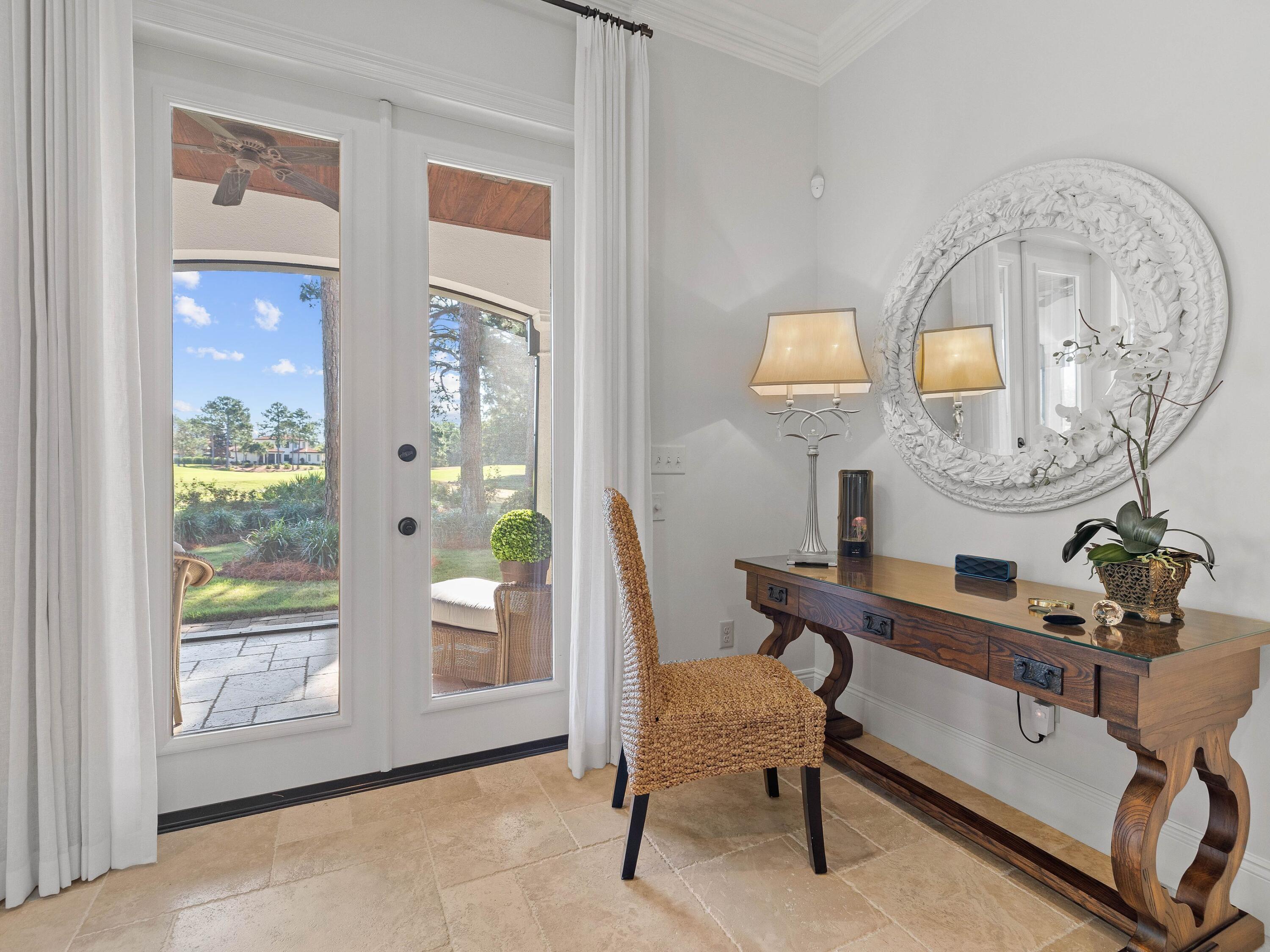 VILLA LAGO - Residential