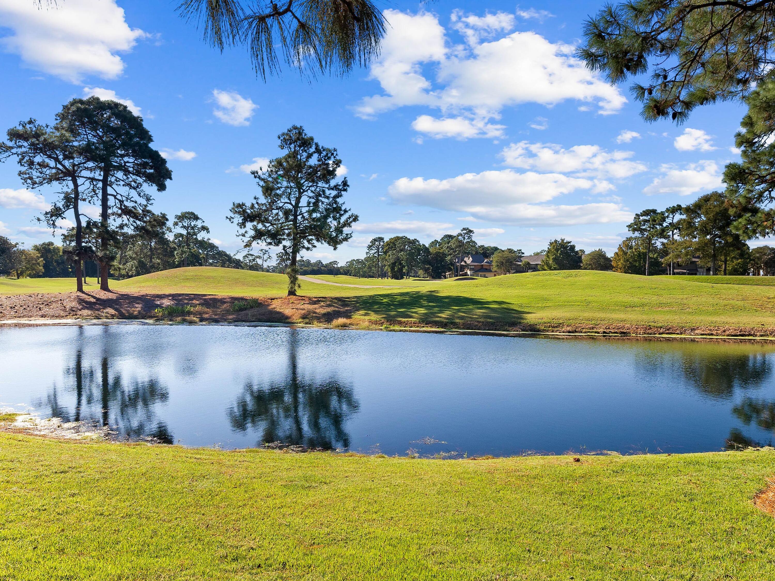 VILLA LAGO - Residential