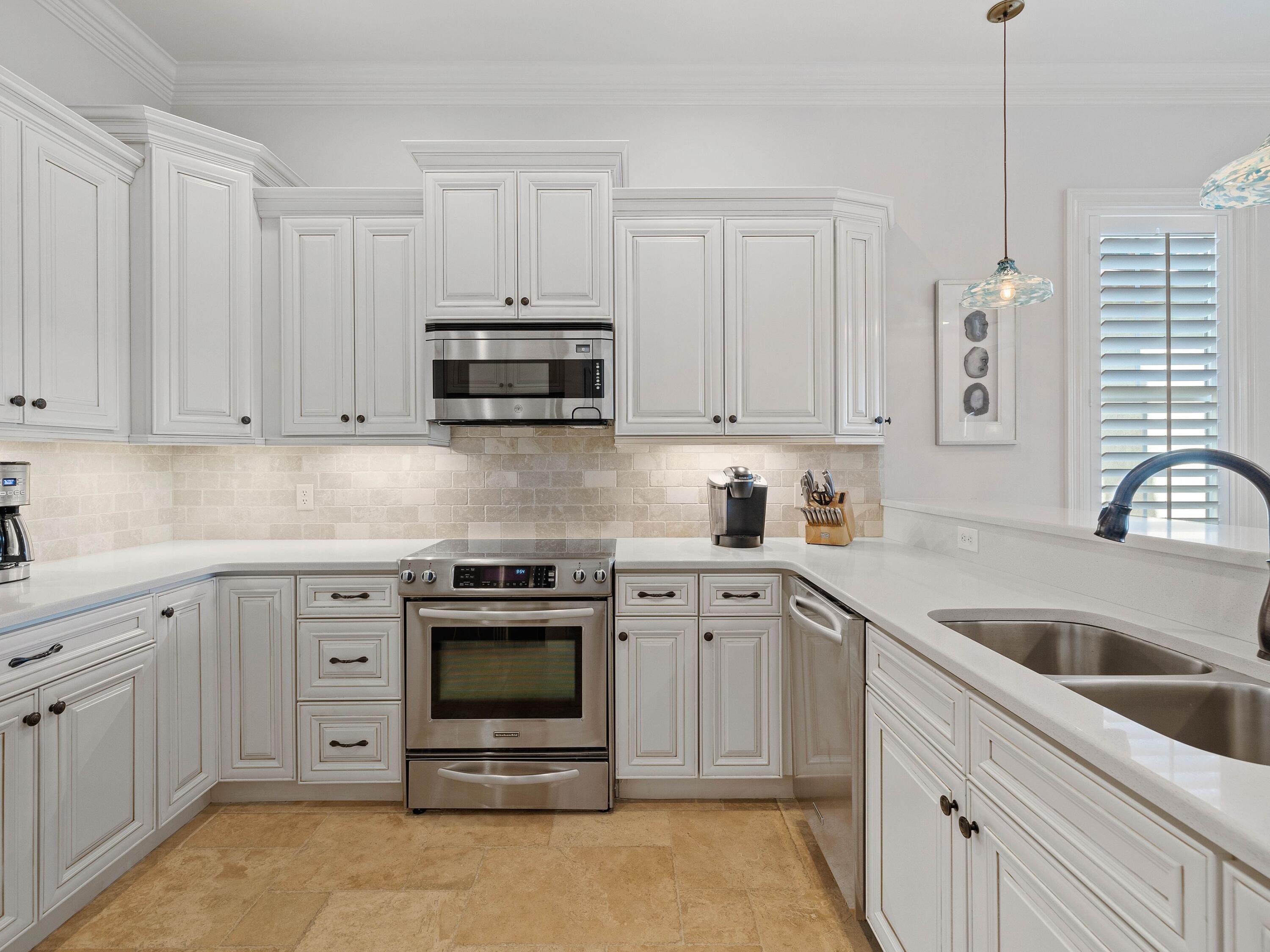 VILLA LAGO - Residential