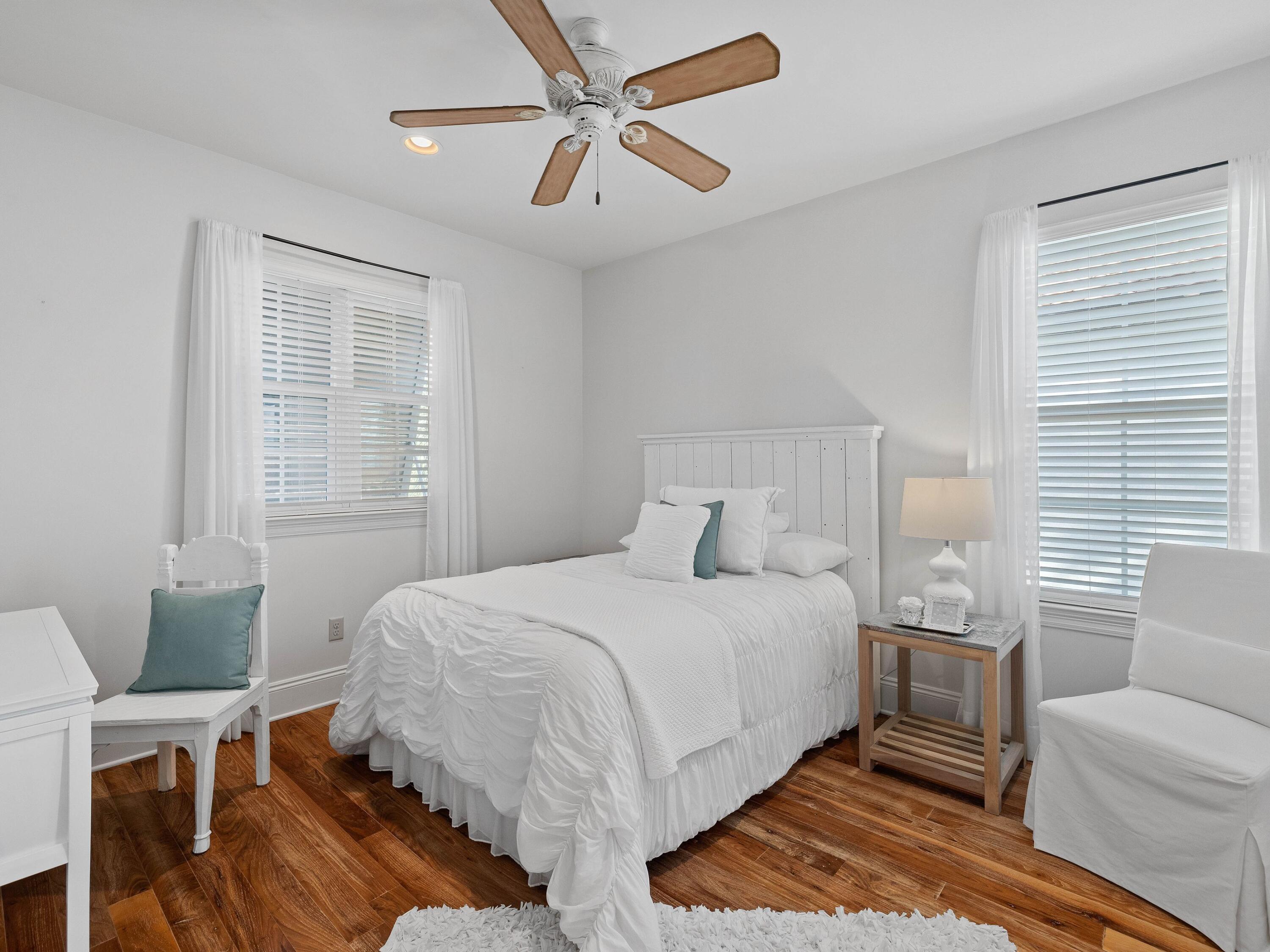 VILLA LAGO - Residential