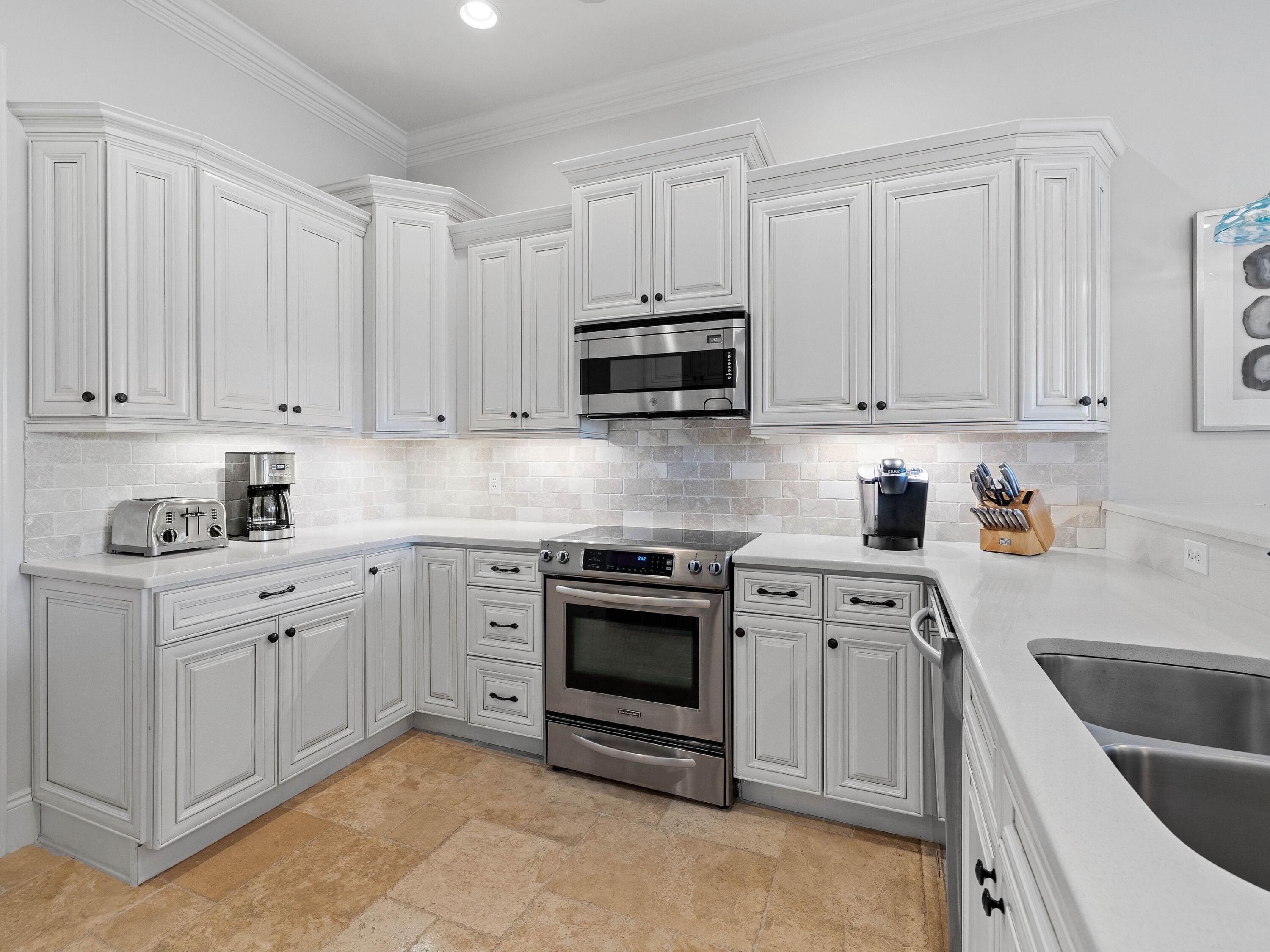 VILLA LAGO - Residential