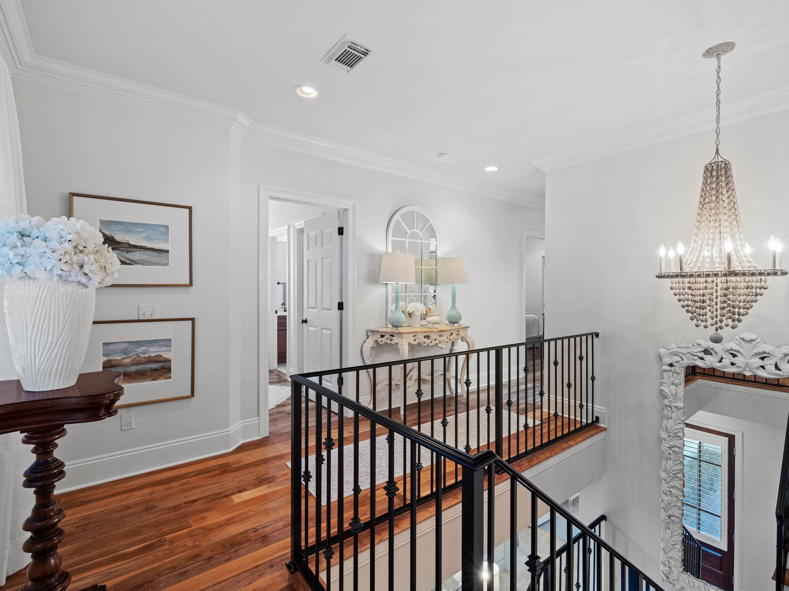 VILLA LAGO - Residential