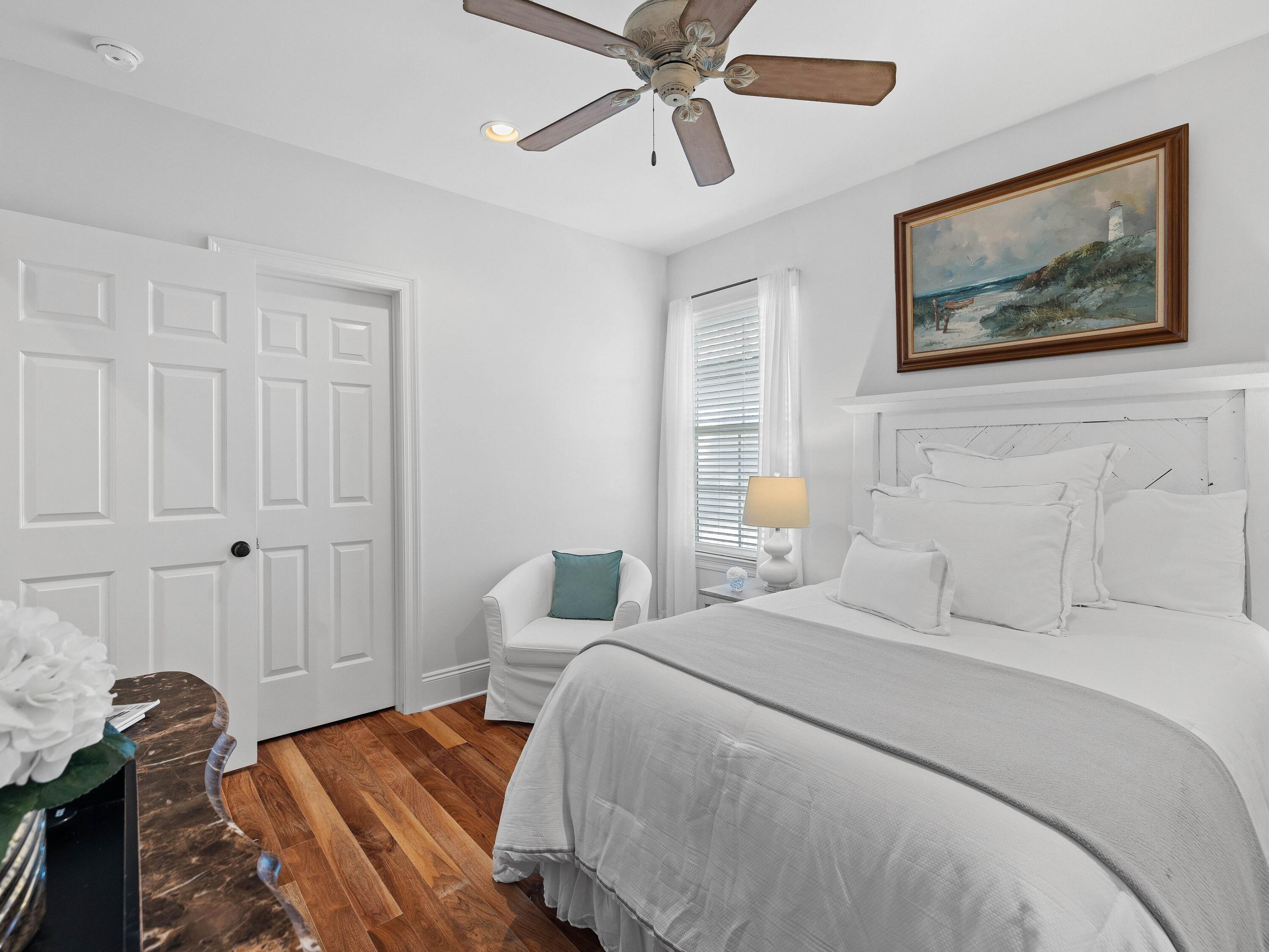 VILLA LAGO - Residential